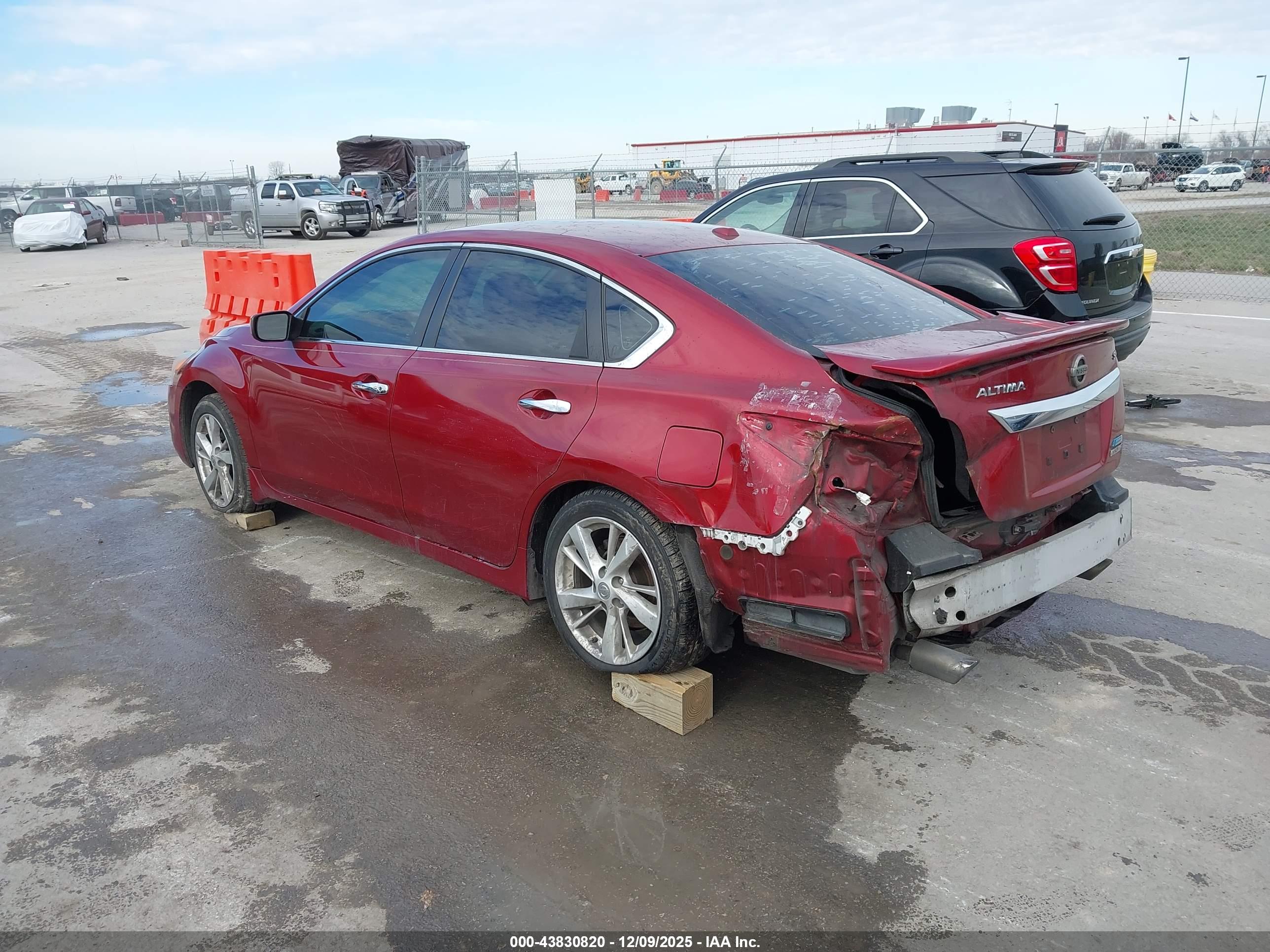 NISSAN ALTIMA image 3