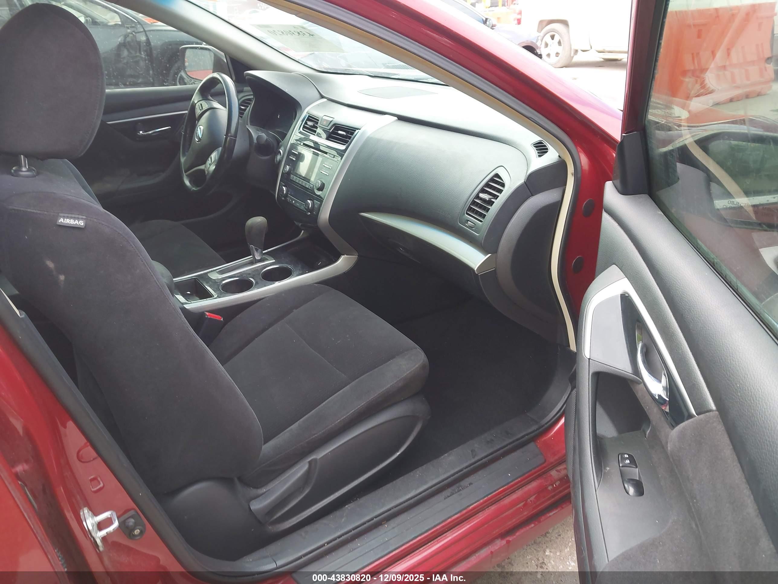 NISSAN ALTIMA image 5