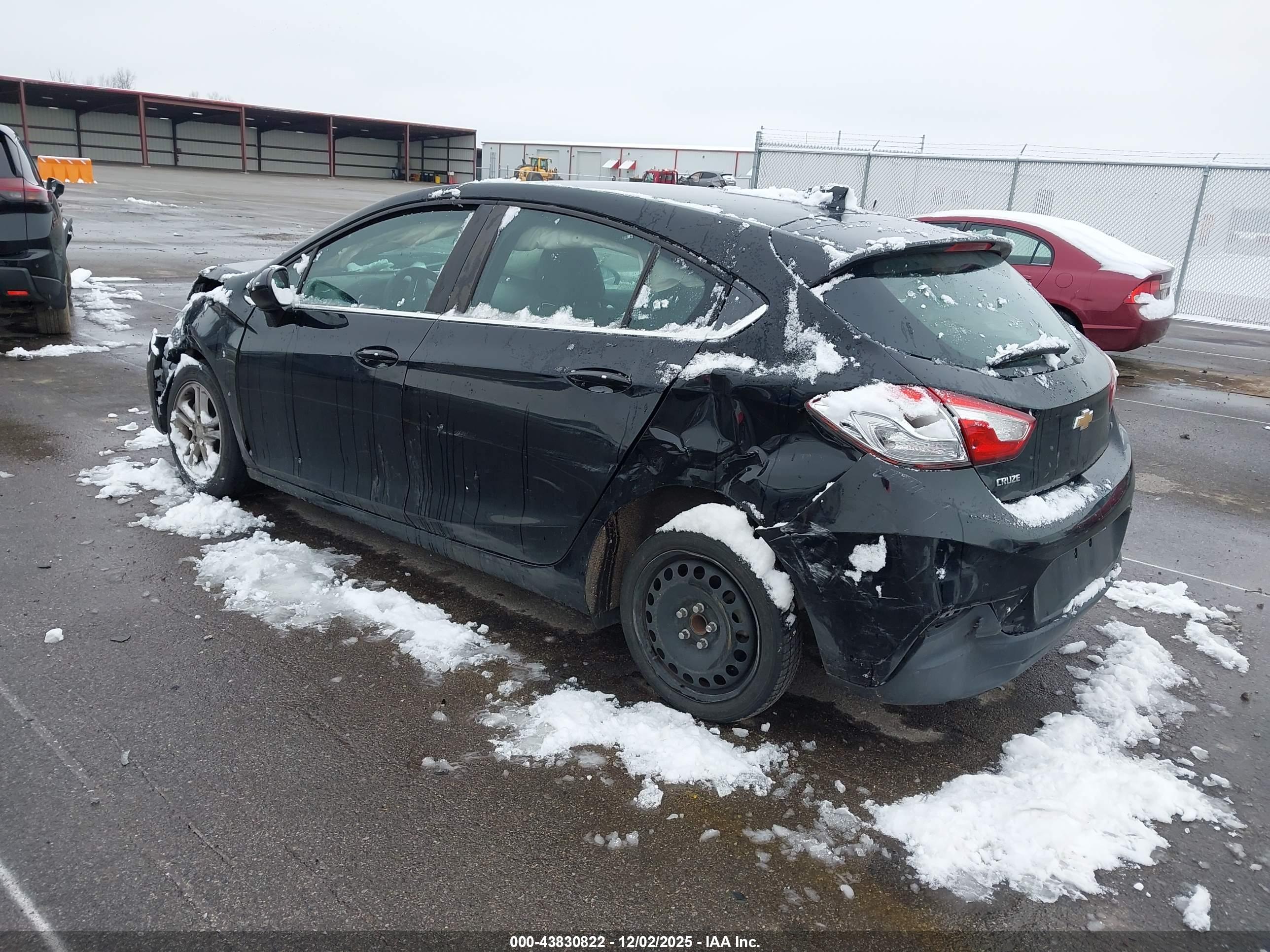 CHEVROLET CRUZE image 3