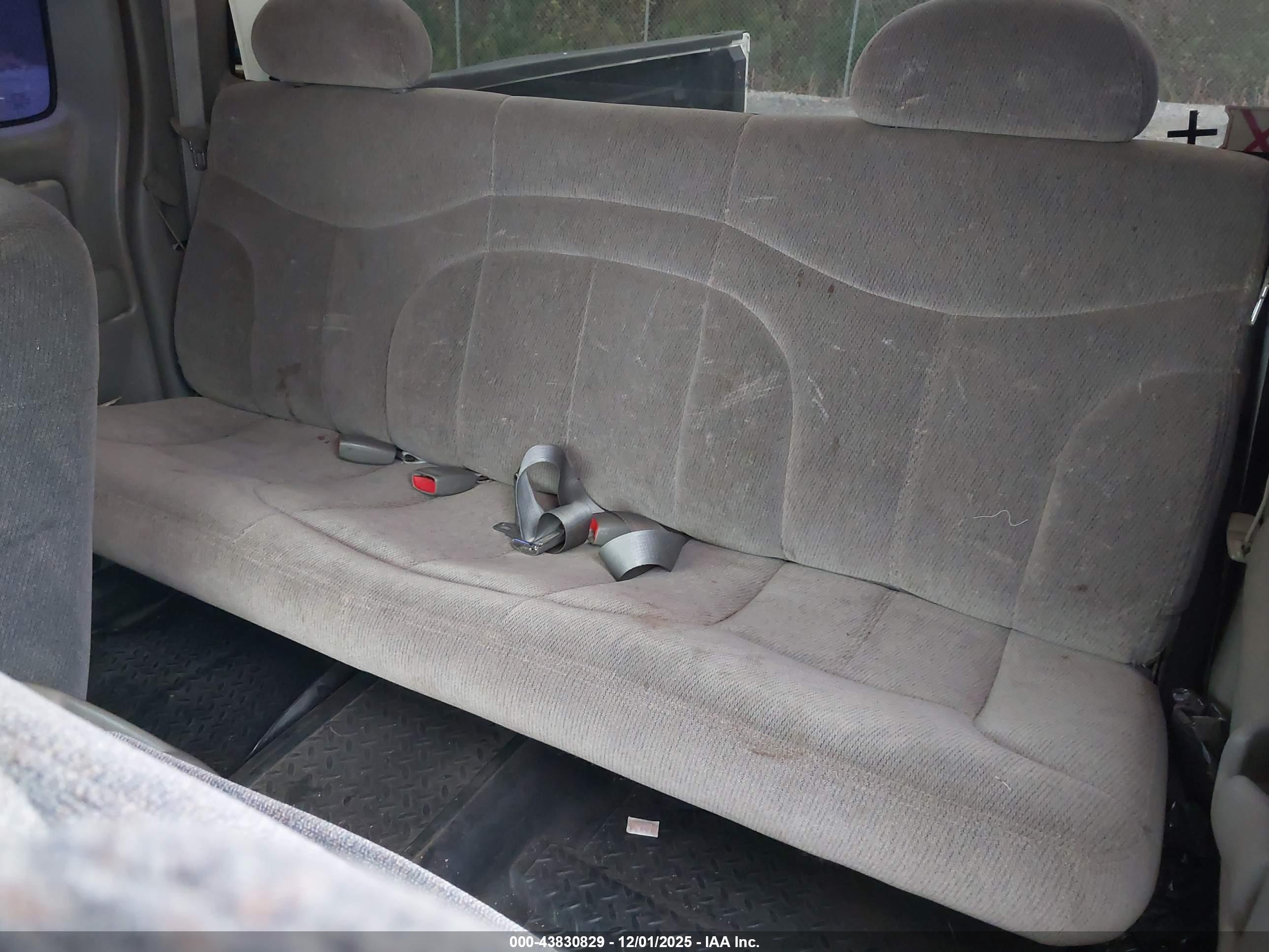 GMC SIERRA image 8