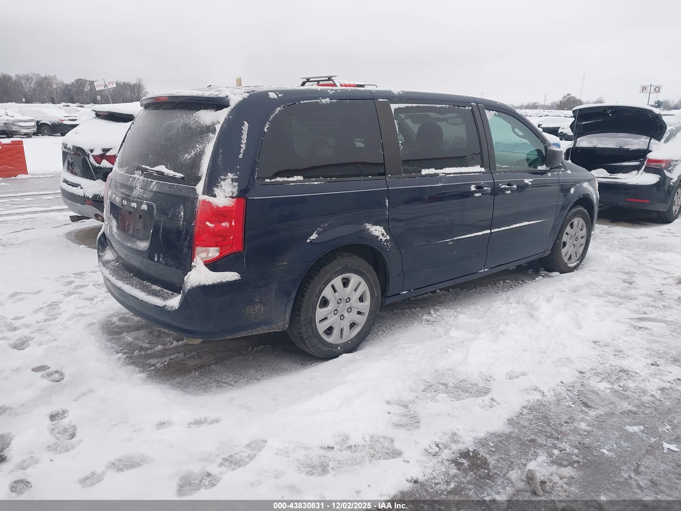 DODGE GRAND image 4