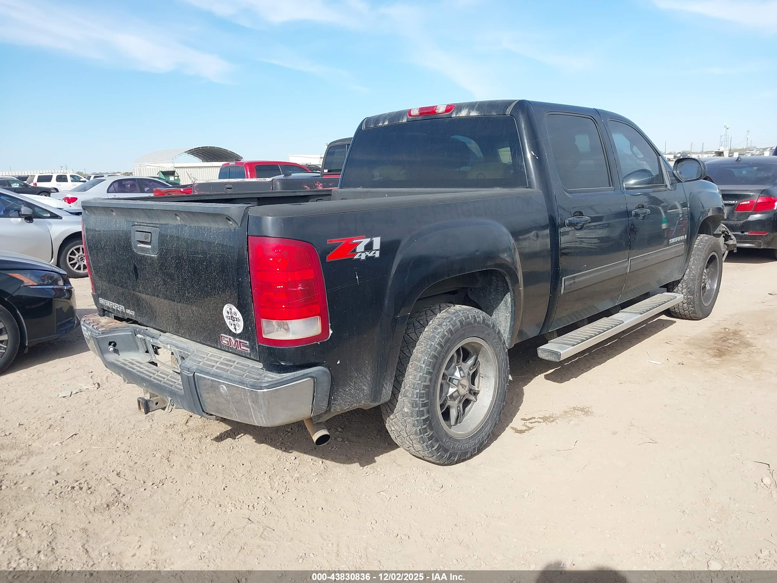 GMC SIERRA image 4
