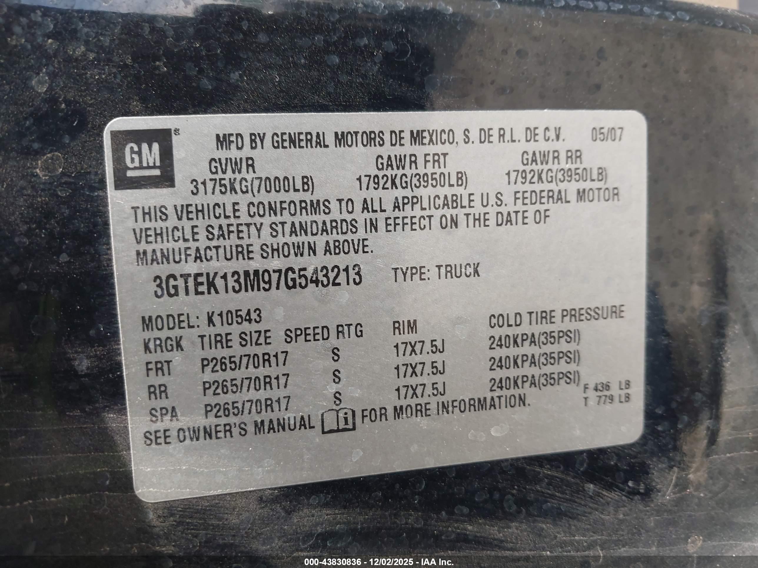 GMC SIERRA image 9