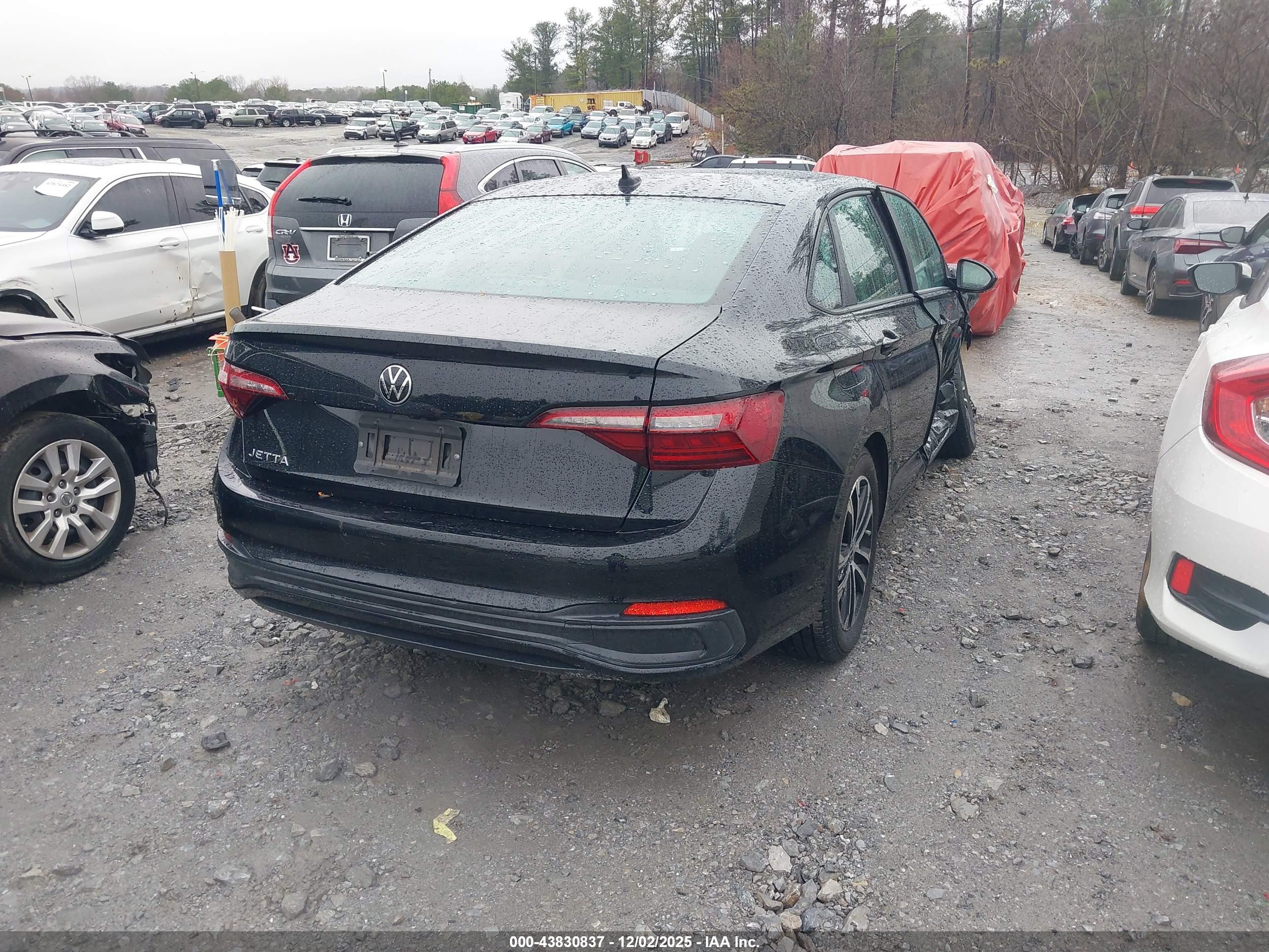 VOLKSWAGEN JETTA image 4