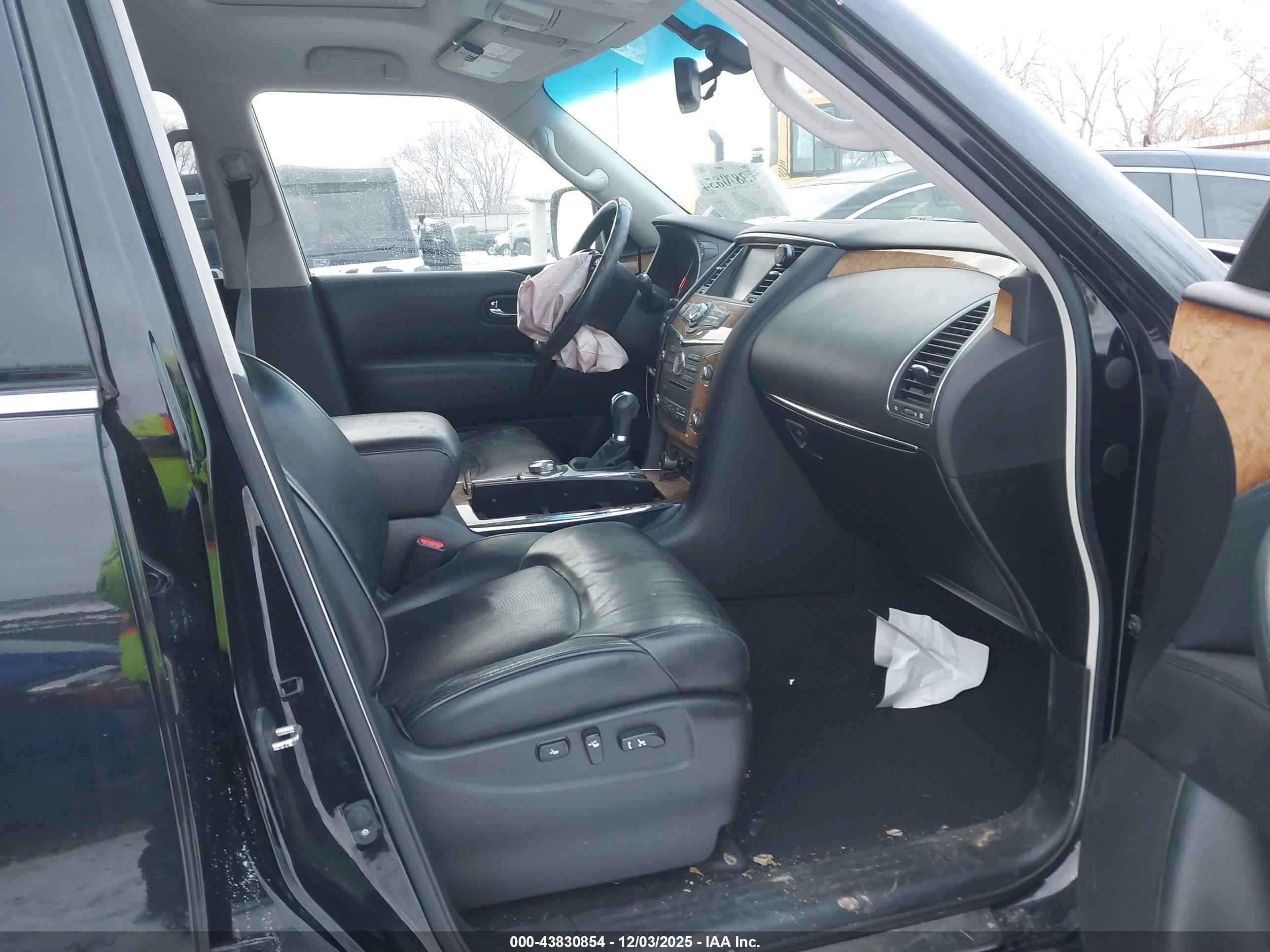 INFINITI QX80 image 5