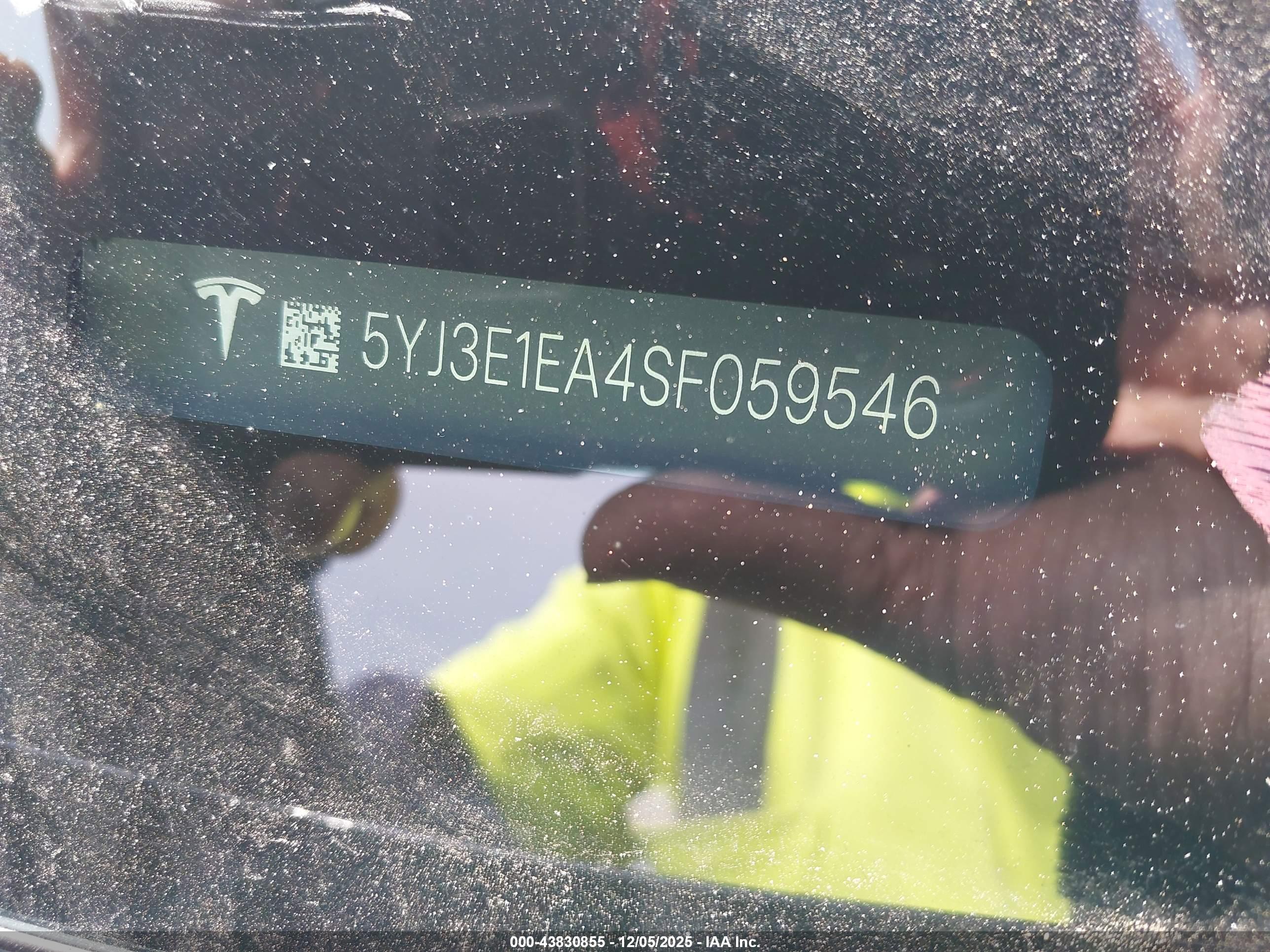 TESLA MODEL image 9