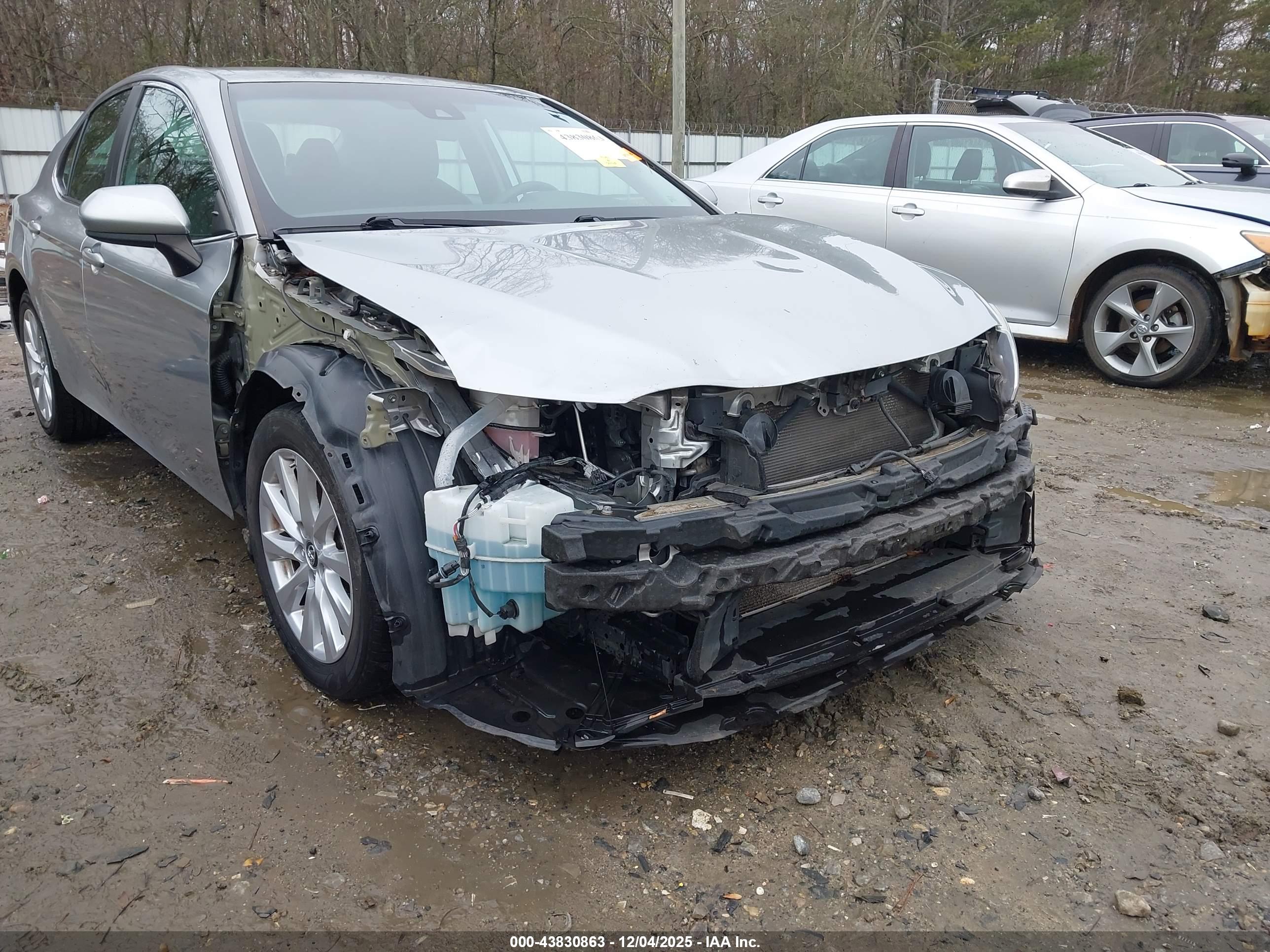 TOYOTA CAMRY image 6