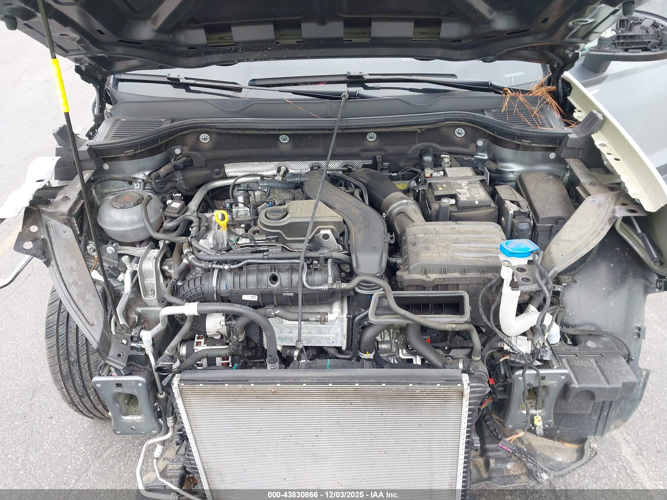 VOLKSWAGEN TAOS image 10