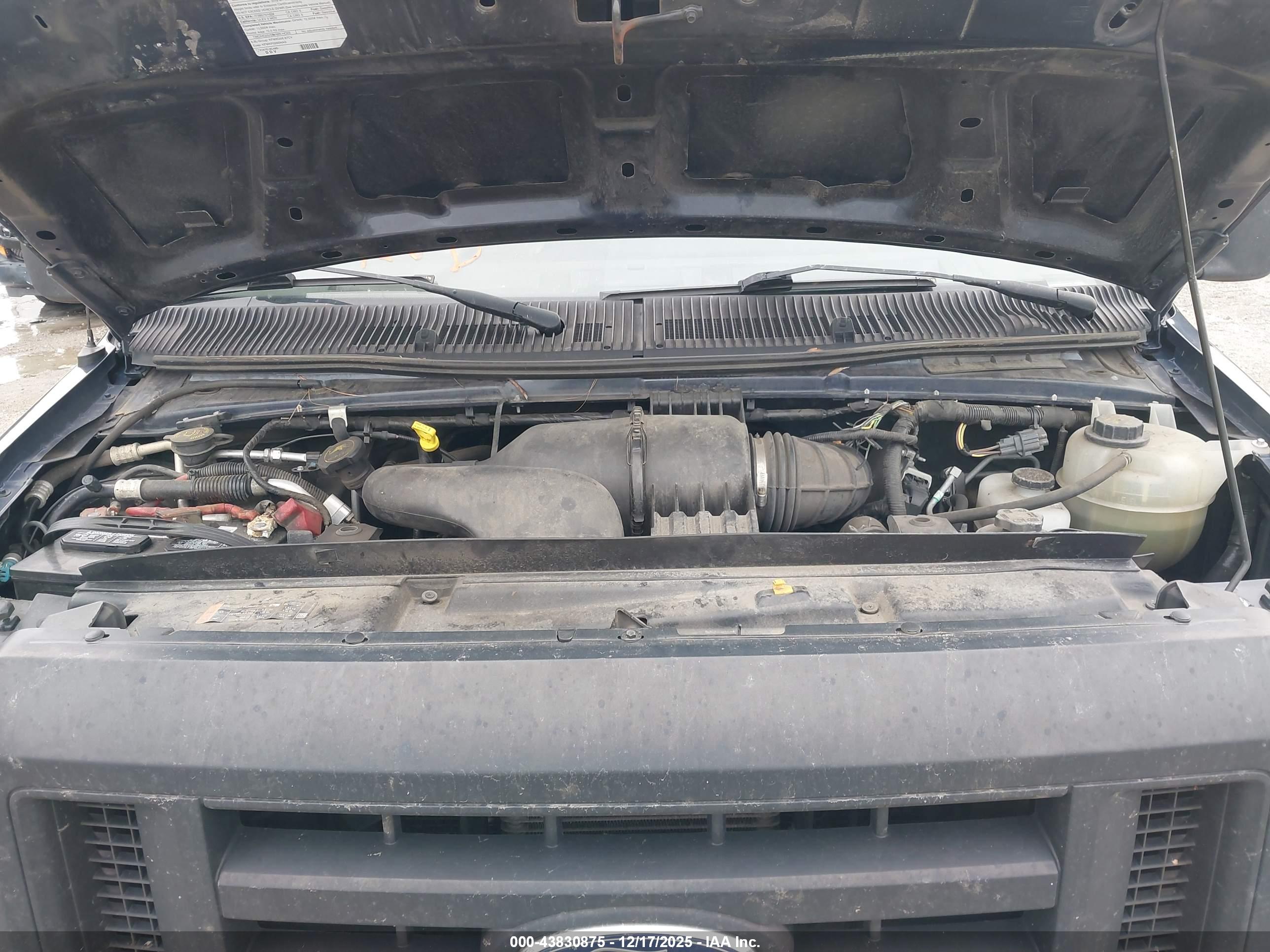 FORD E-350 image 10