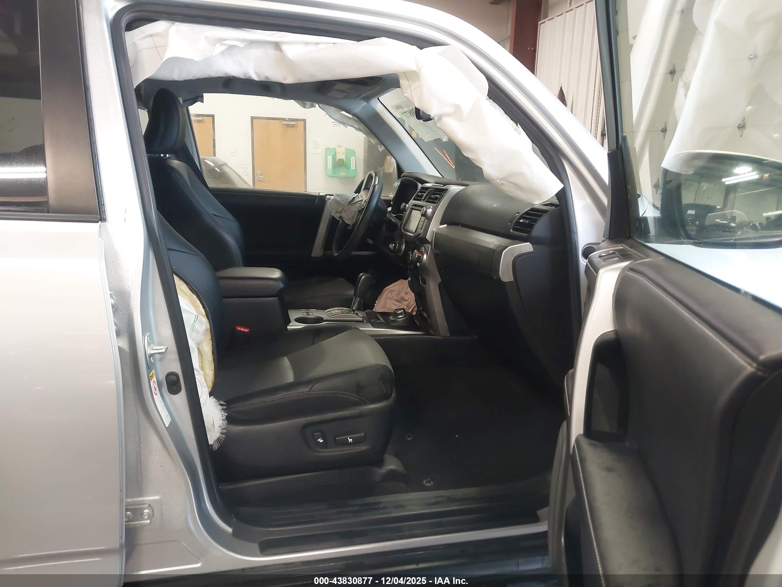 TOYOTA 4RUNNER image 5