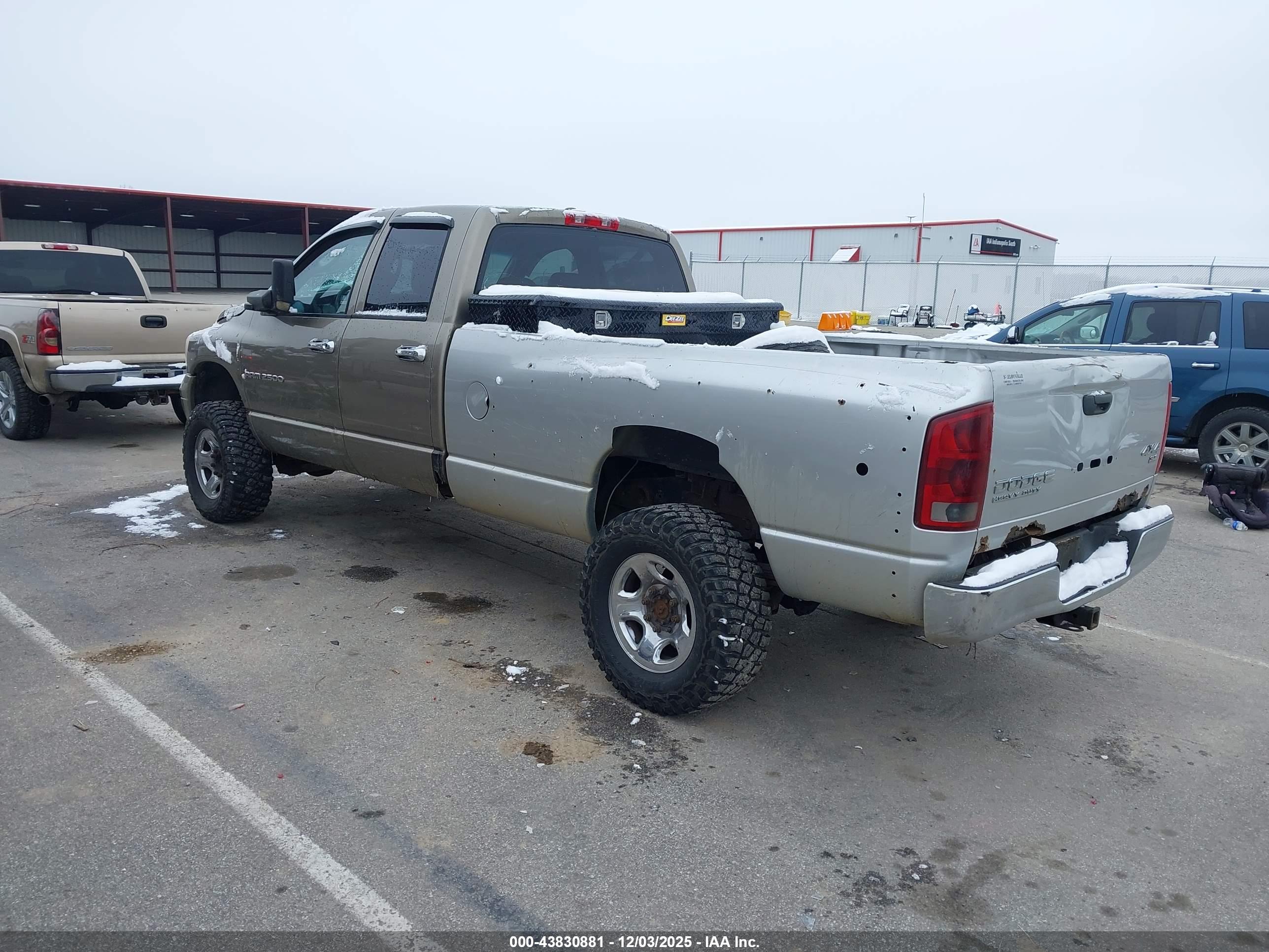 DODGE RAM image 3