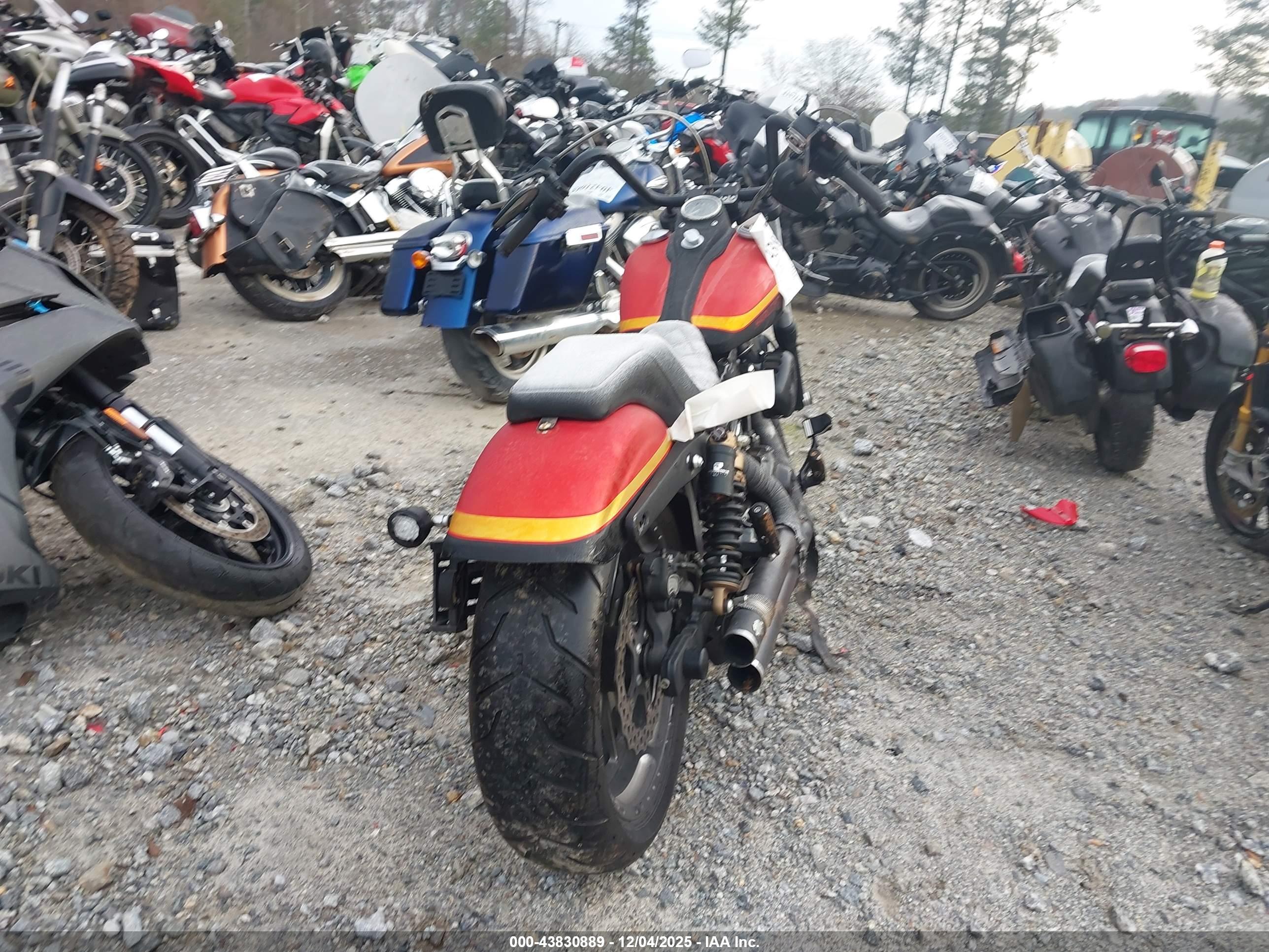 HARLEY-DAVIDSON FXDWG image 4