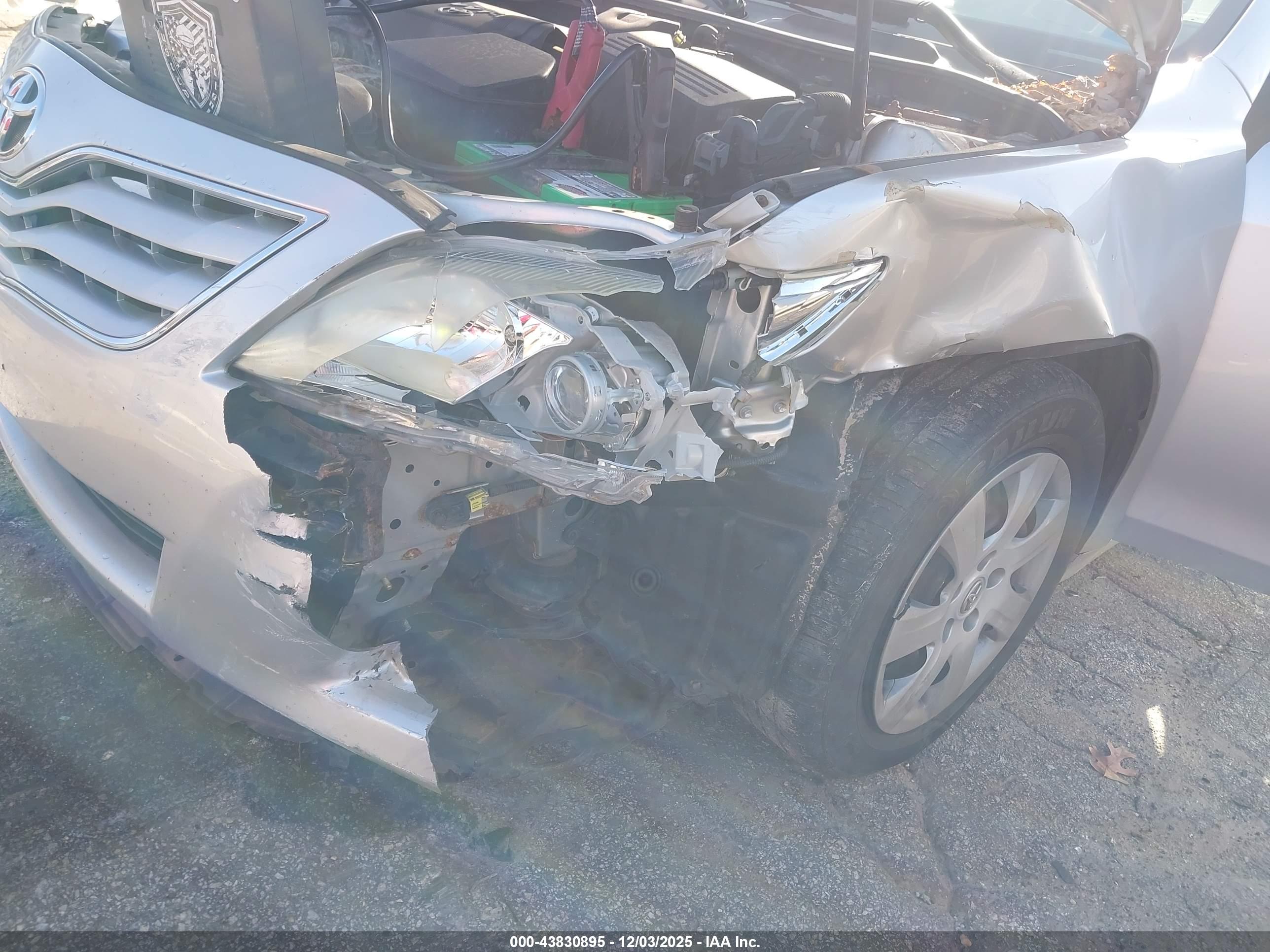 TOYOTA CAMRY image 6