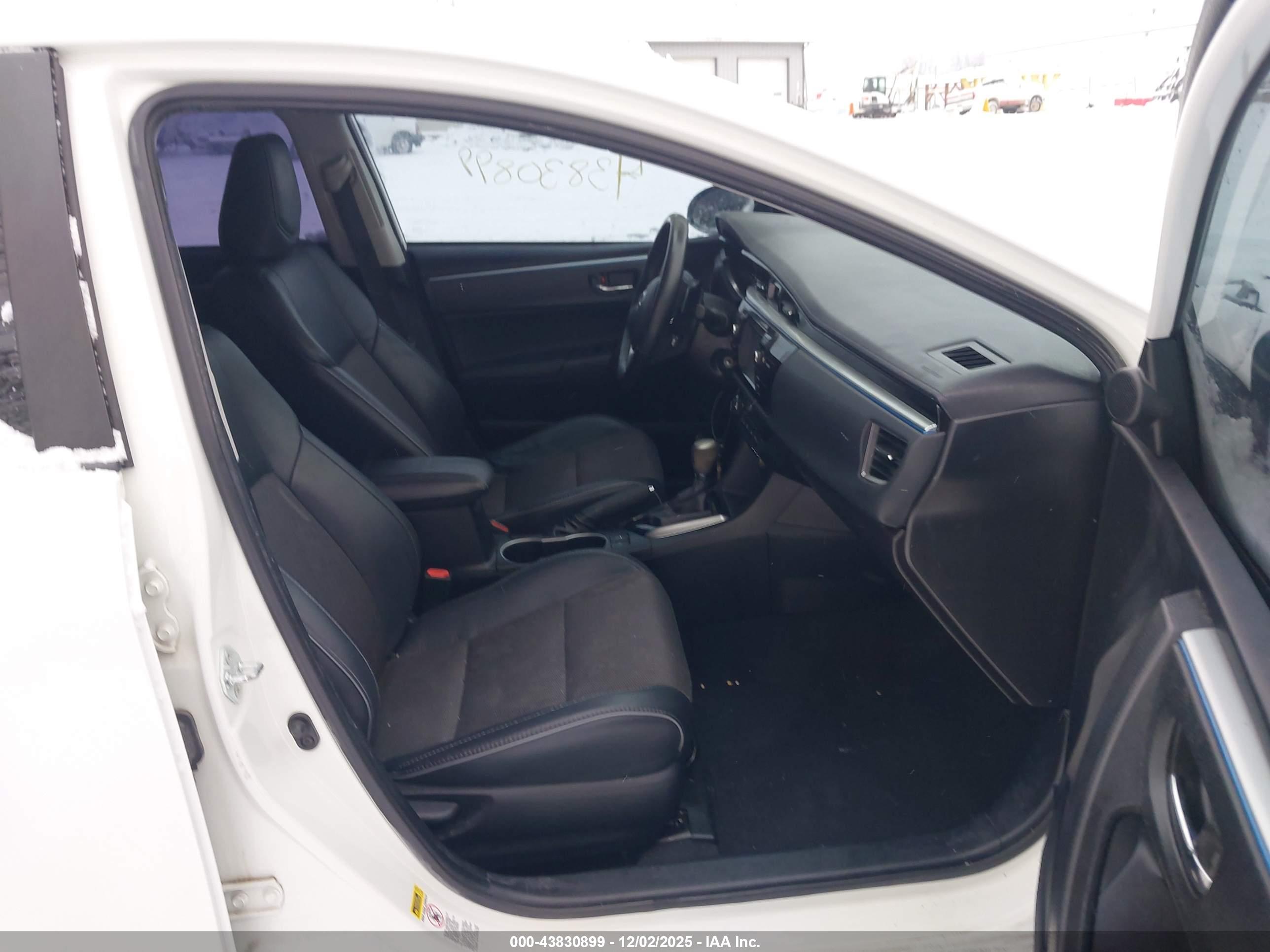 TOYOTA COROLLA image 5