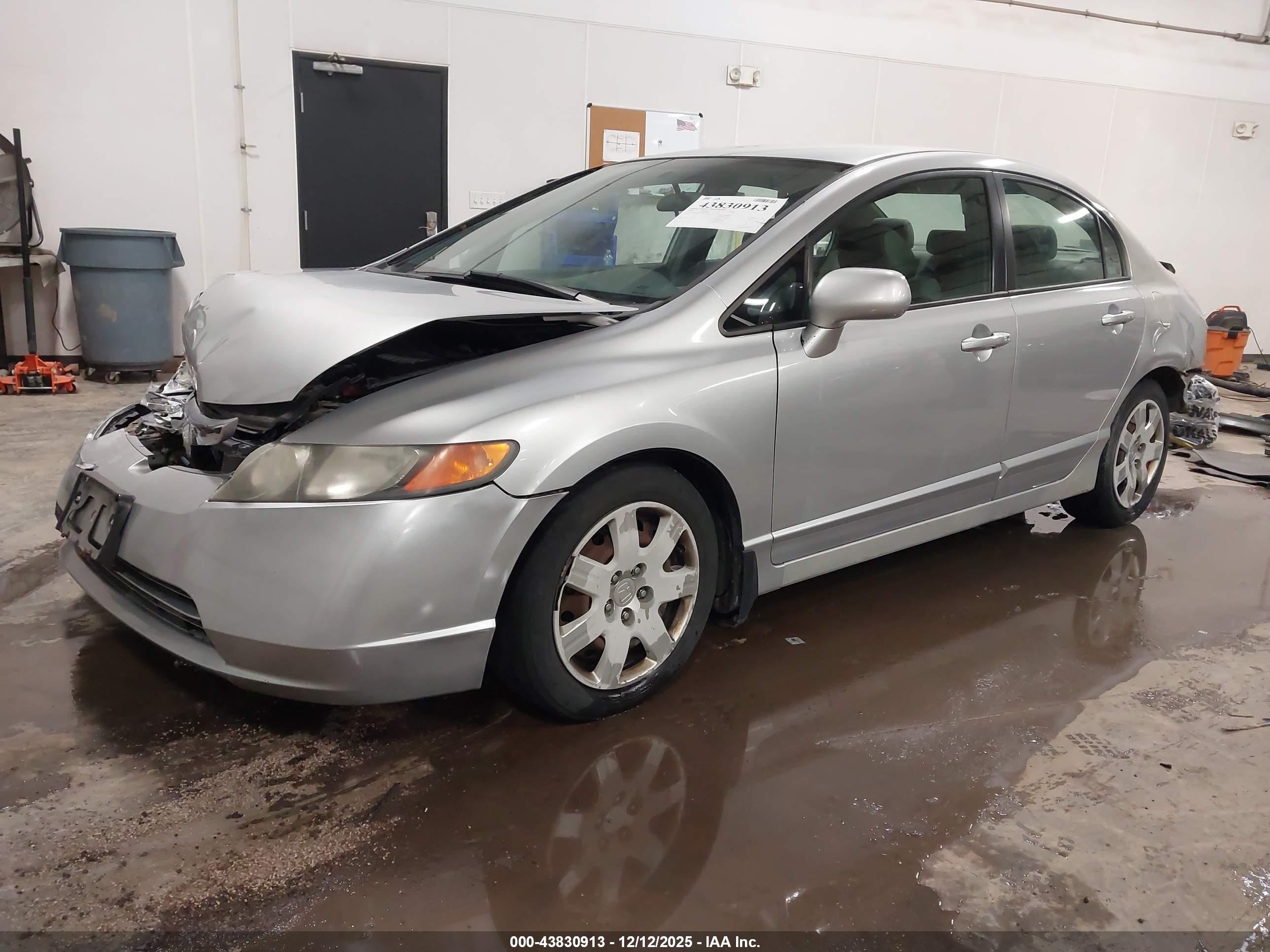HONDA CIVIC image 2