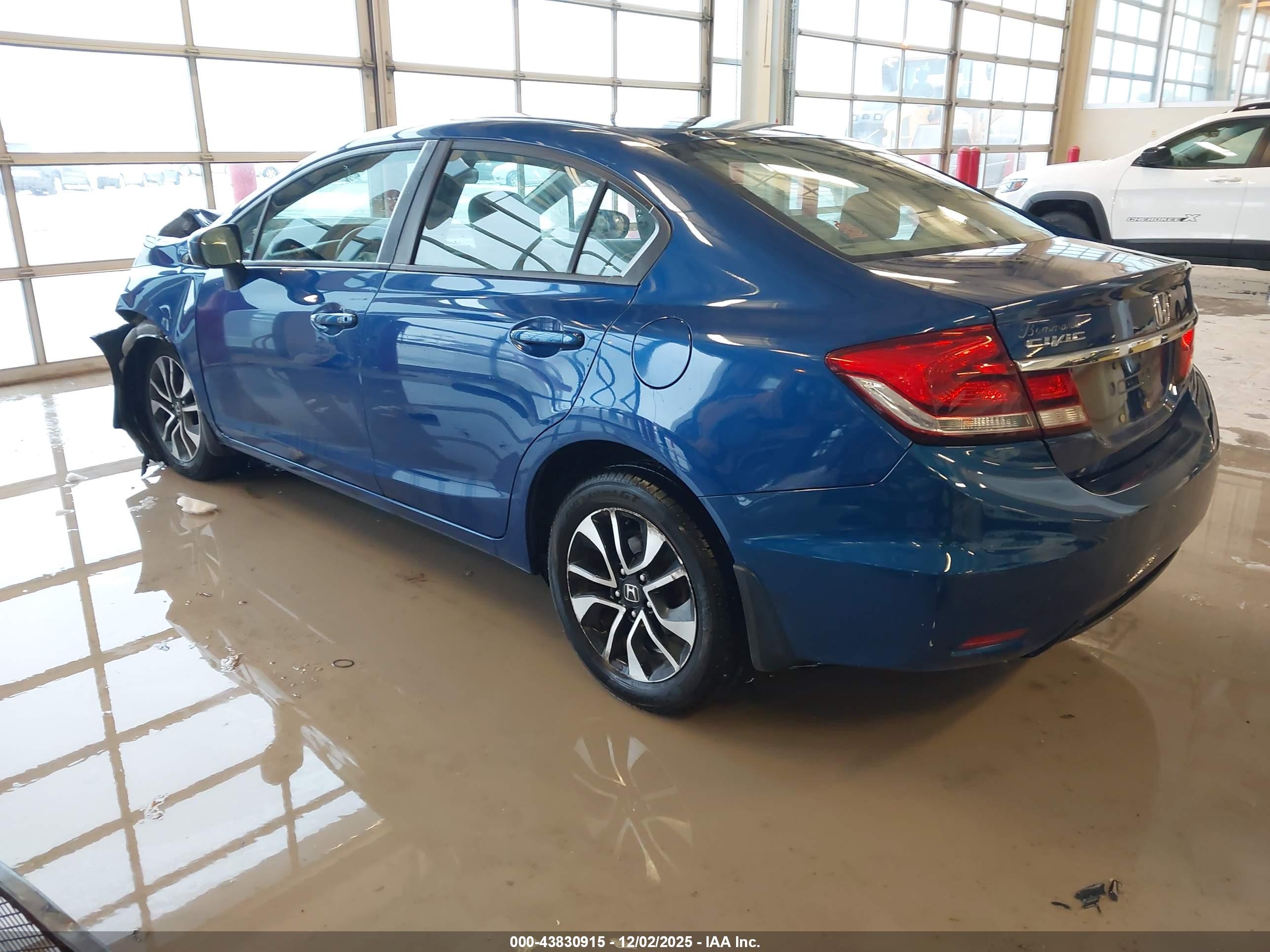 HONDA CIVIC image 3