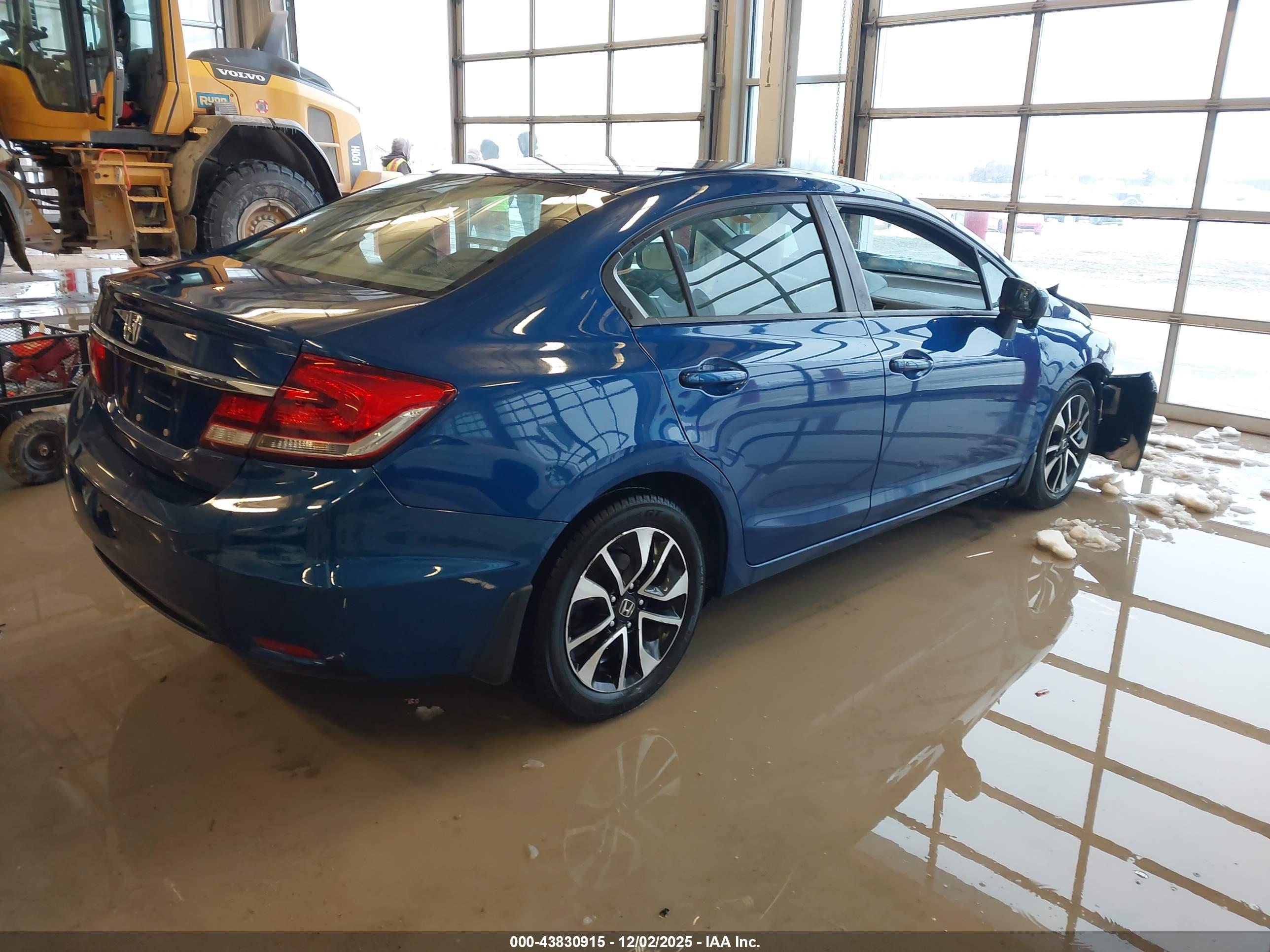 HONDA CIVIC image 4