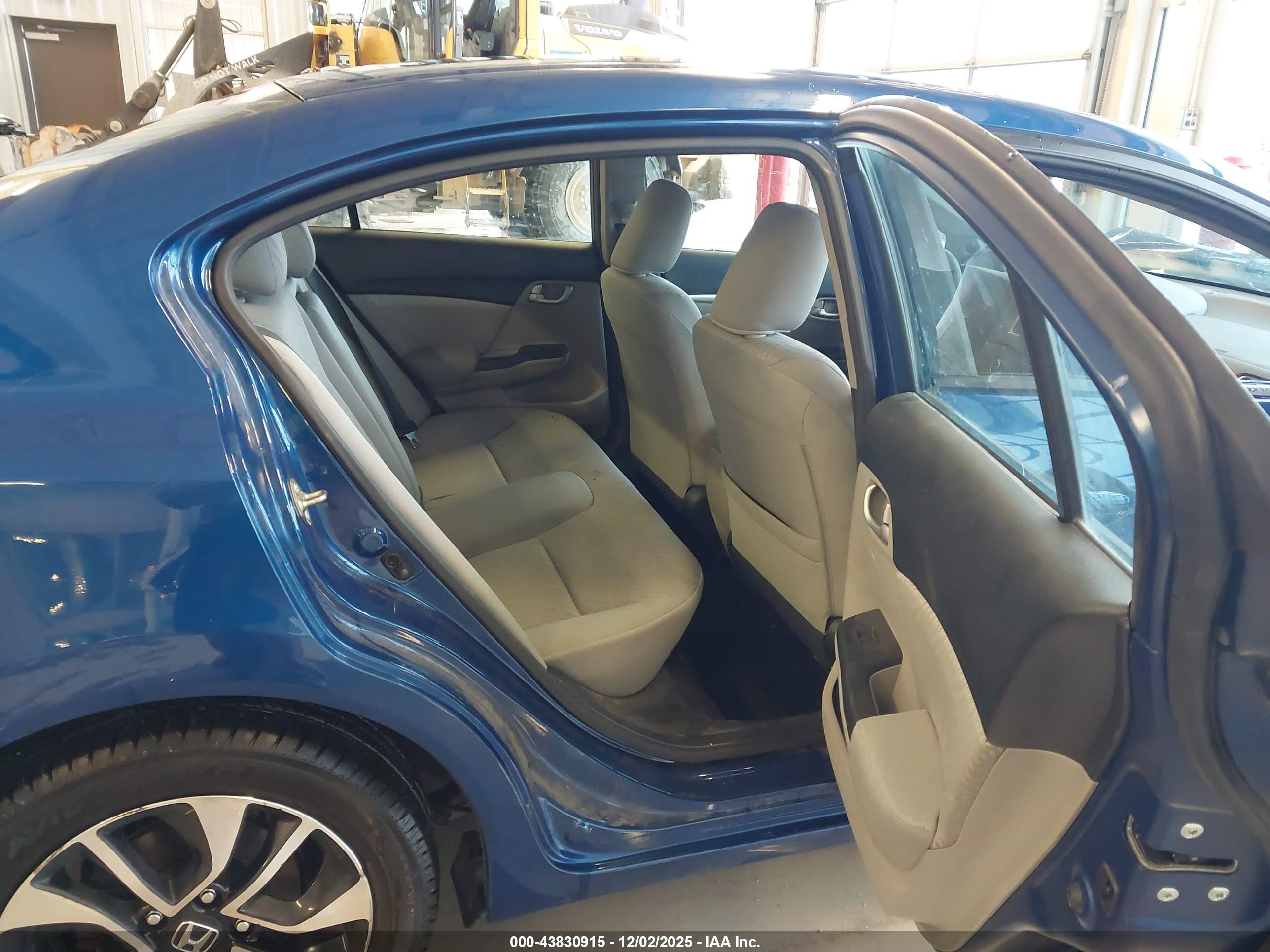 HONDA CIVIC image 8
