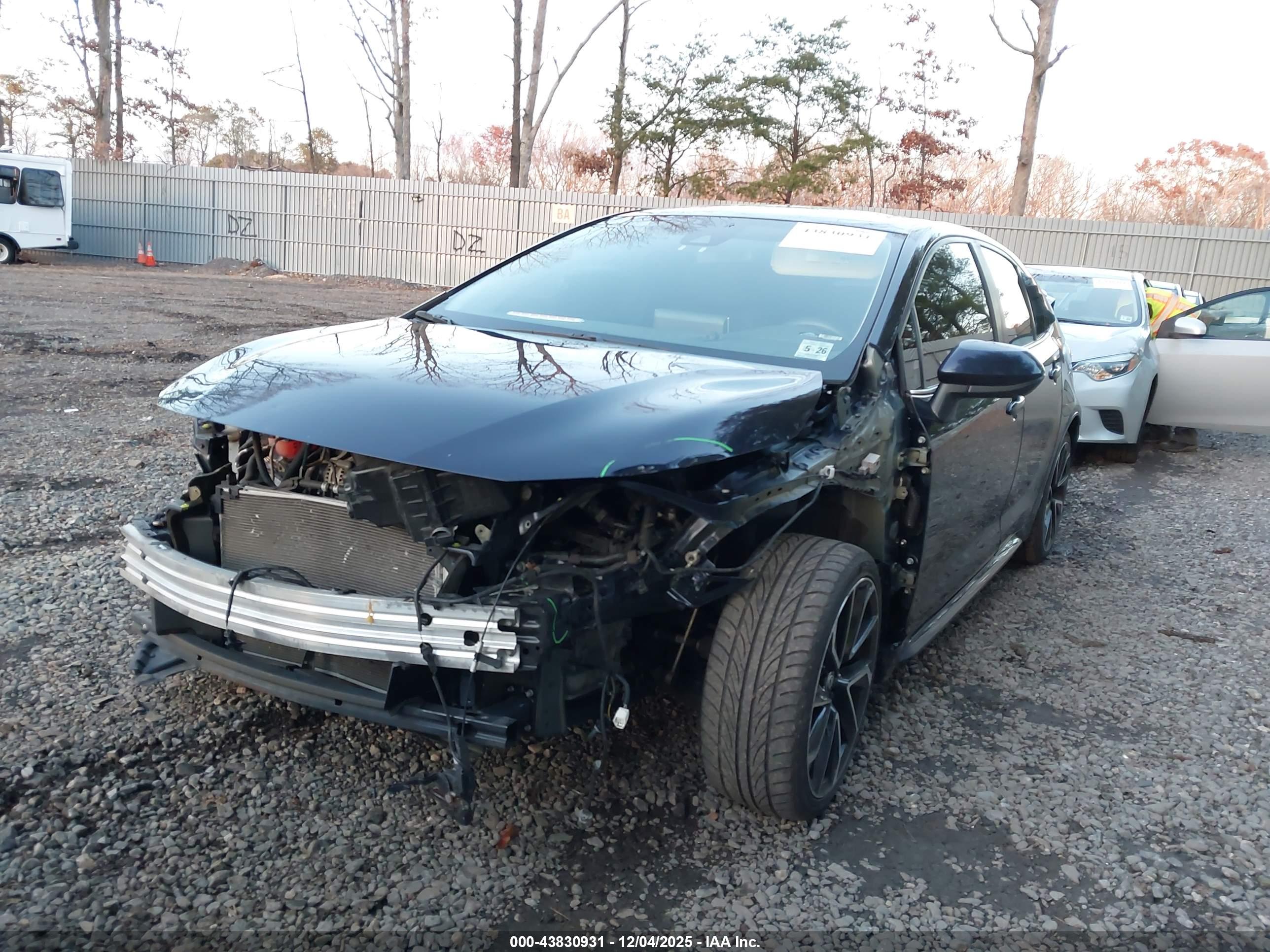 TOYOTA COROLLA image 2