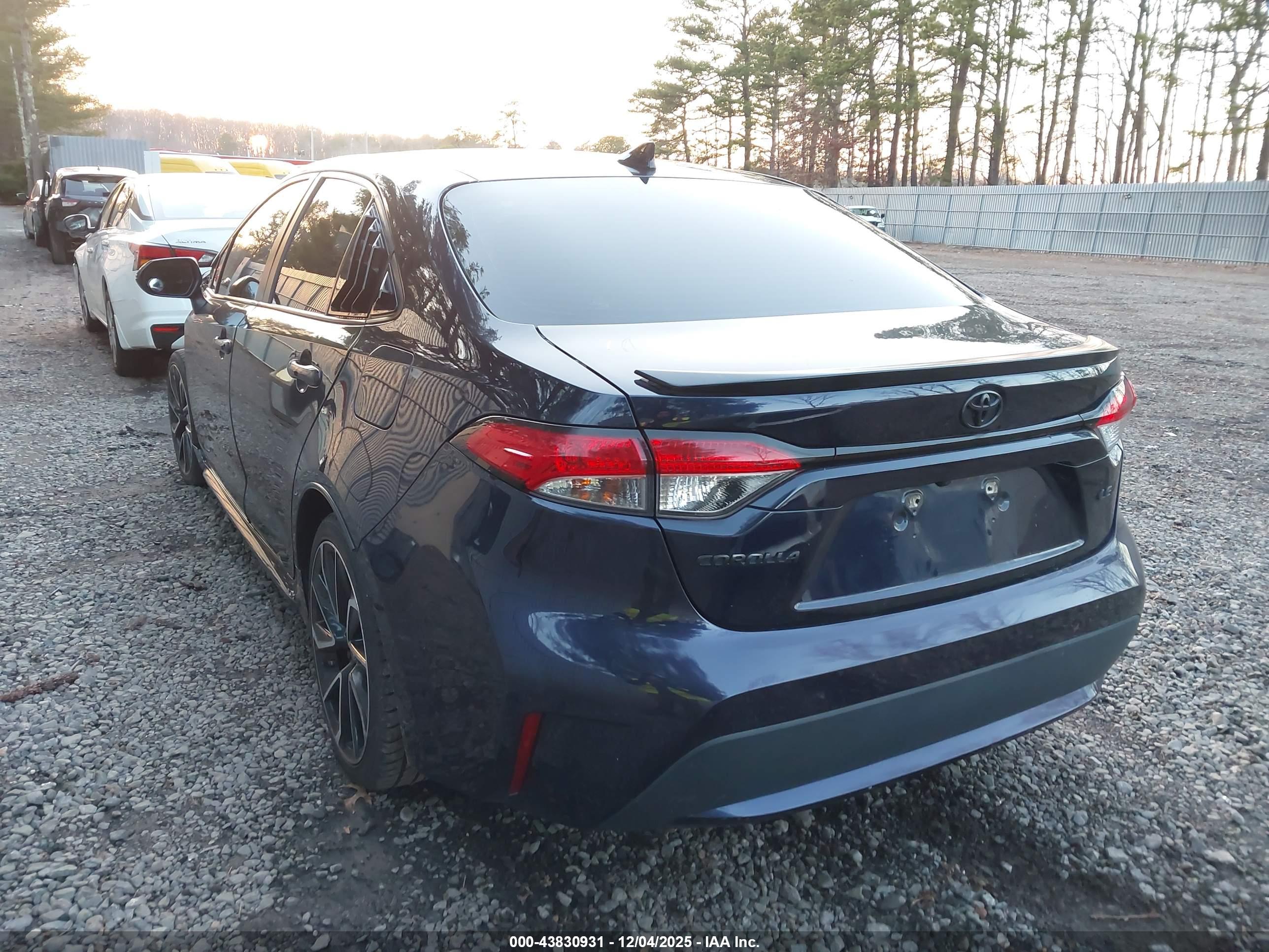 TOYOTA COROLLA image 3