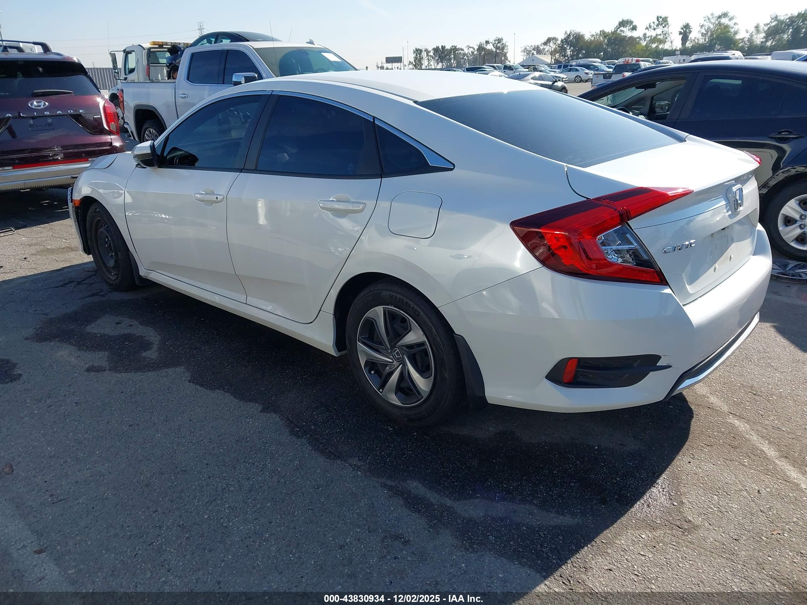 HONDA CIVIC image 3