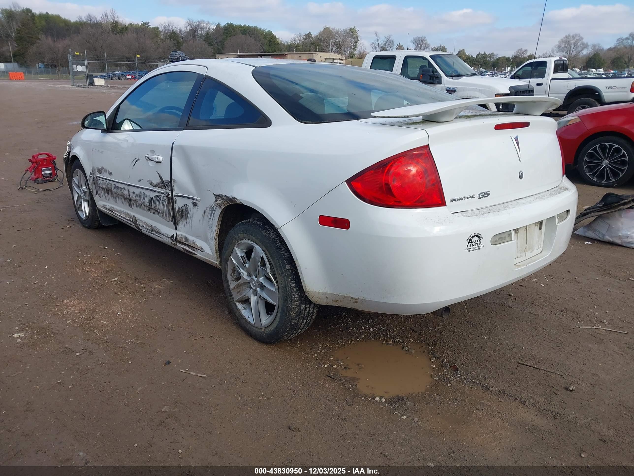 PONTIAC G5 image 3