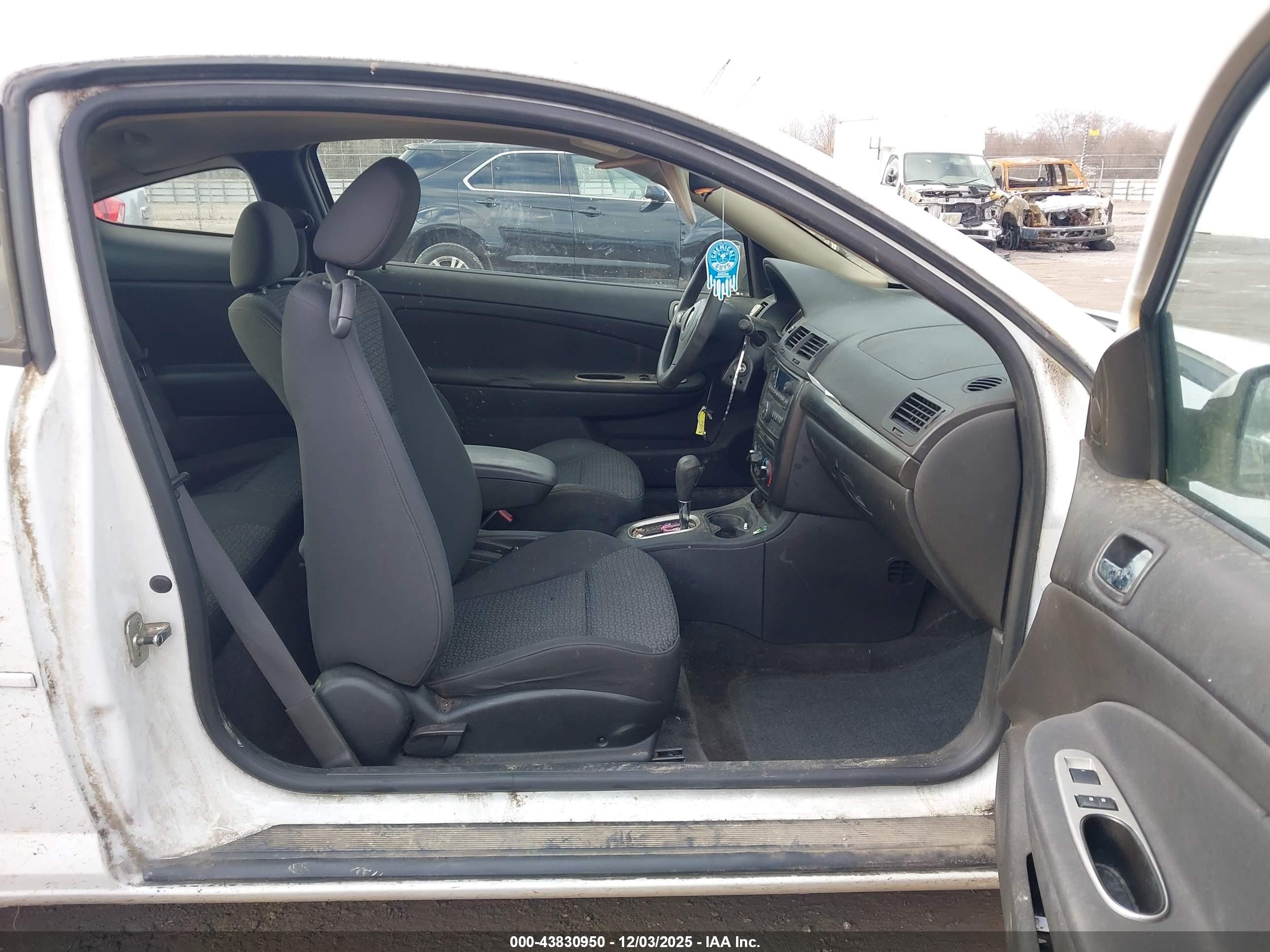 PONTIAC G5 image 5