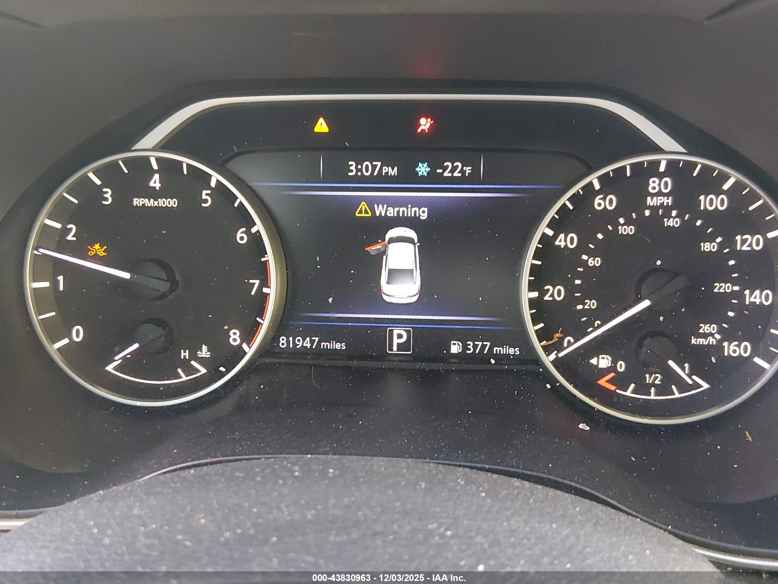 NISSAN MAXIMA image 7