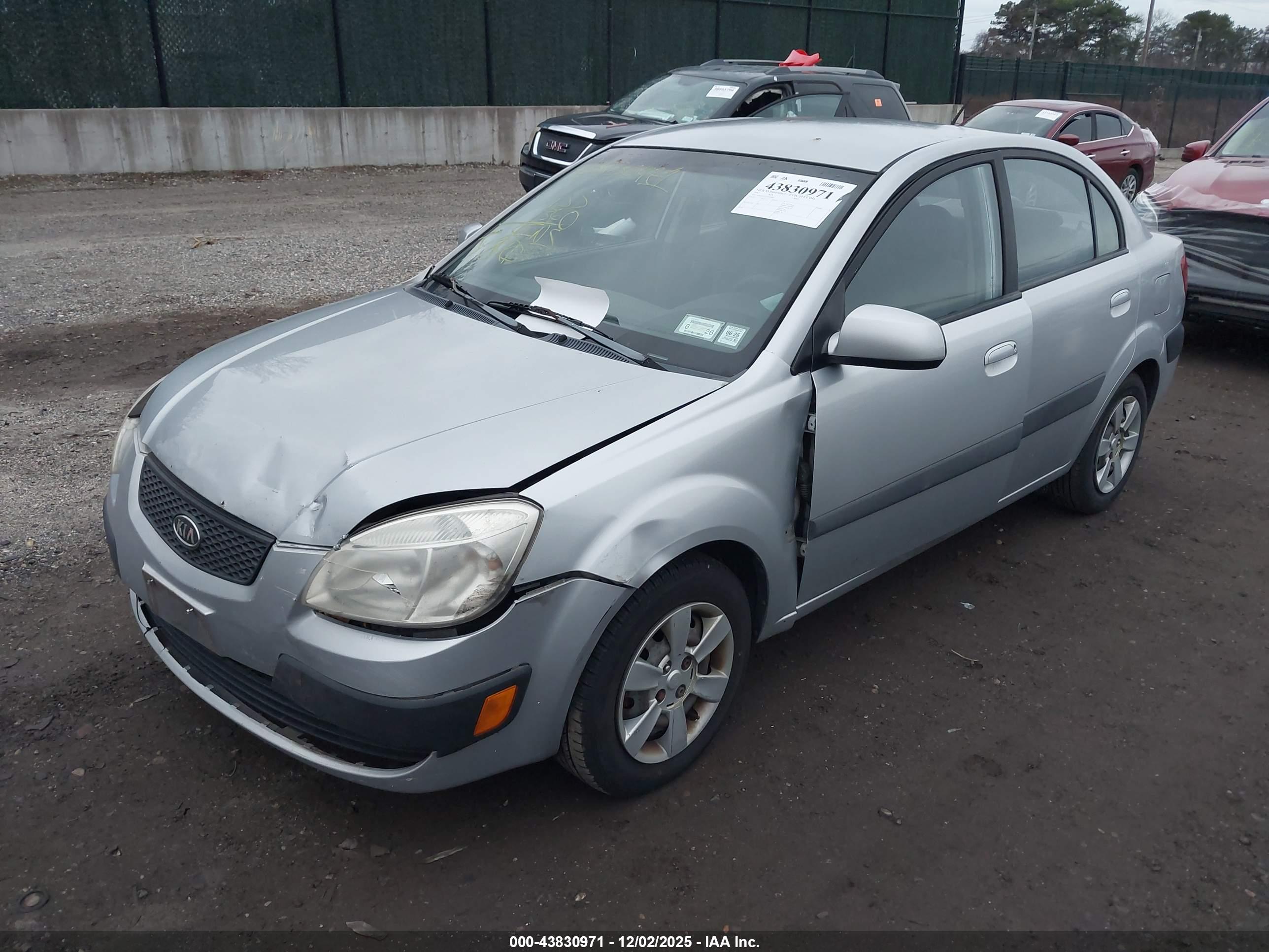 KIA RIO image 2