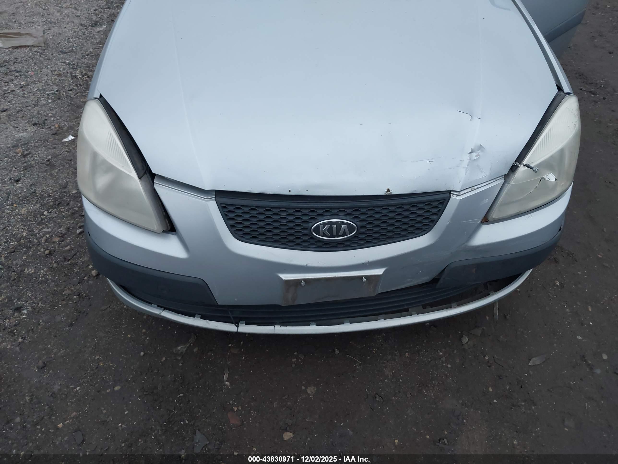 KIA RIO image 6