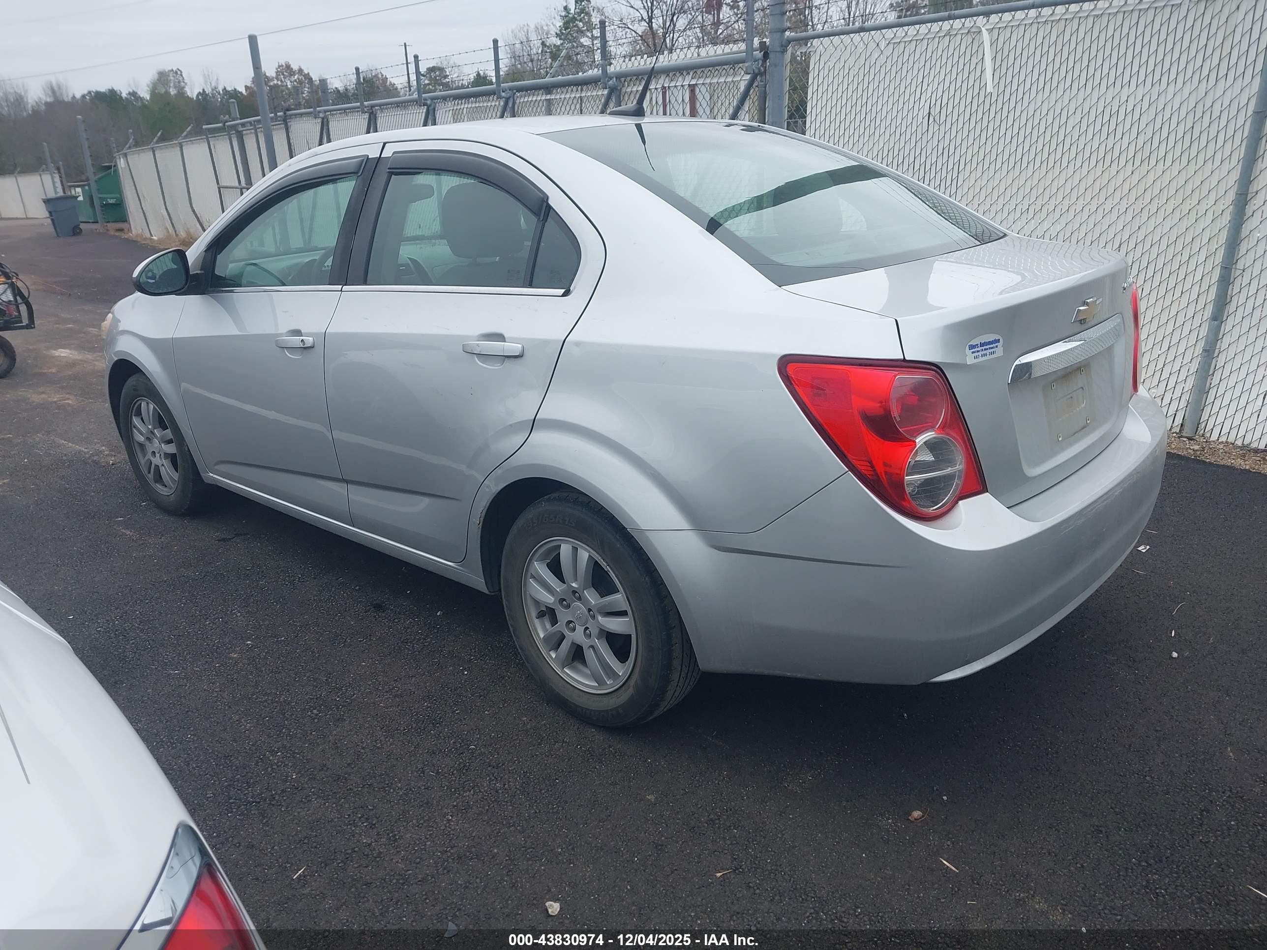 CHEVROLET SONIC image 3