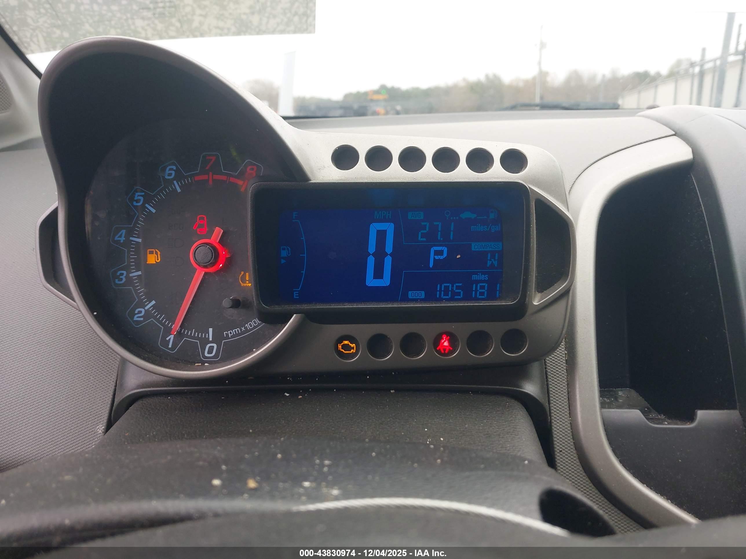 CHEVROLET SONIC image 7