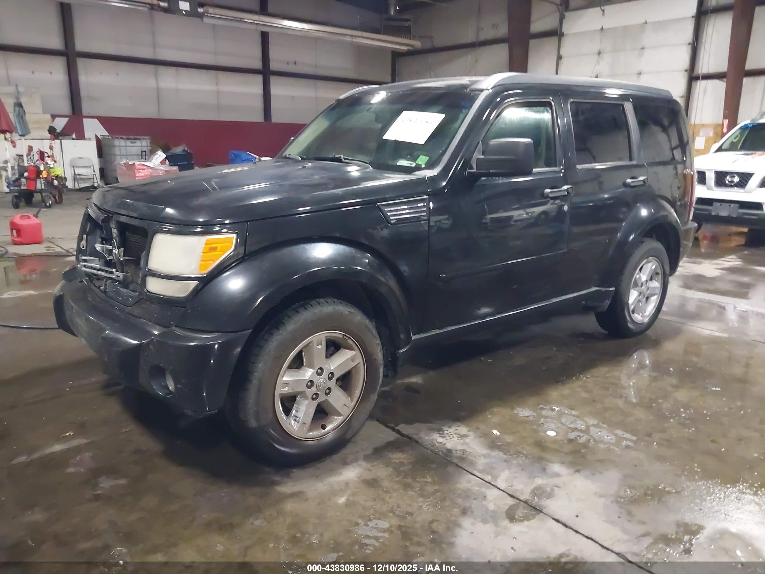 DODGE NITRO image 2