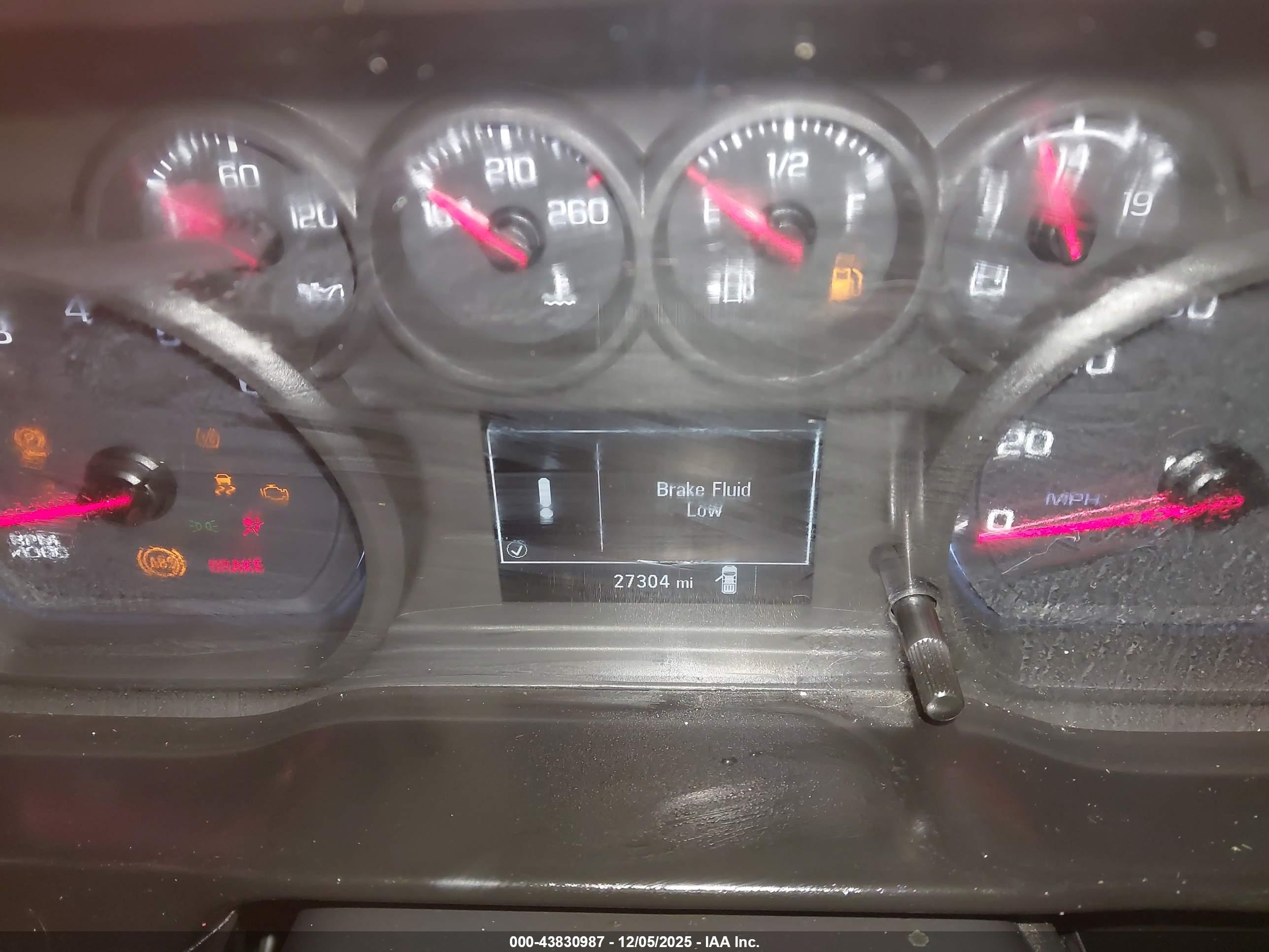 CHEVROLET SILVERADO image 7