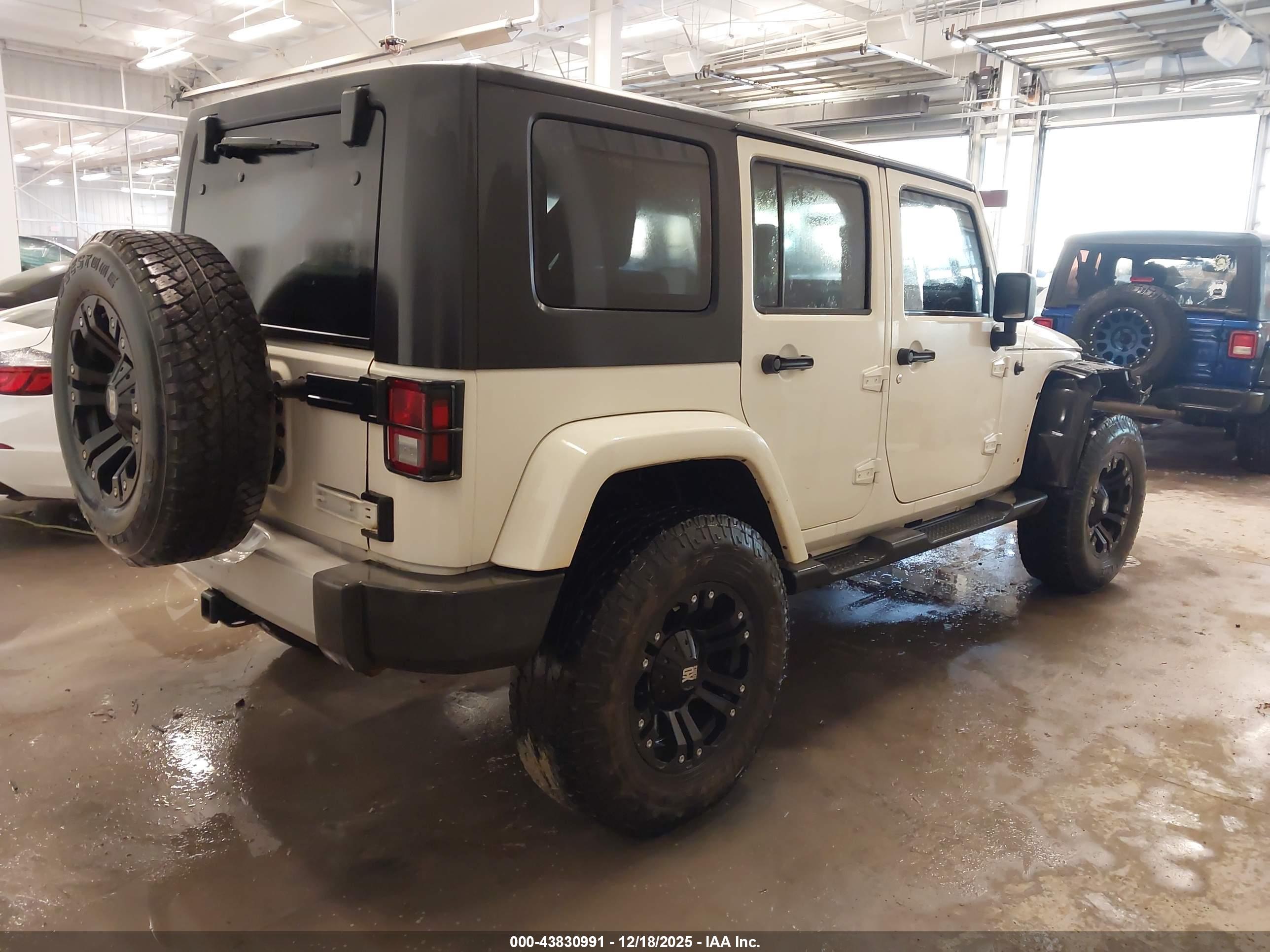 JEEP WRANGLER image 4