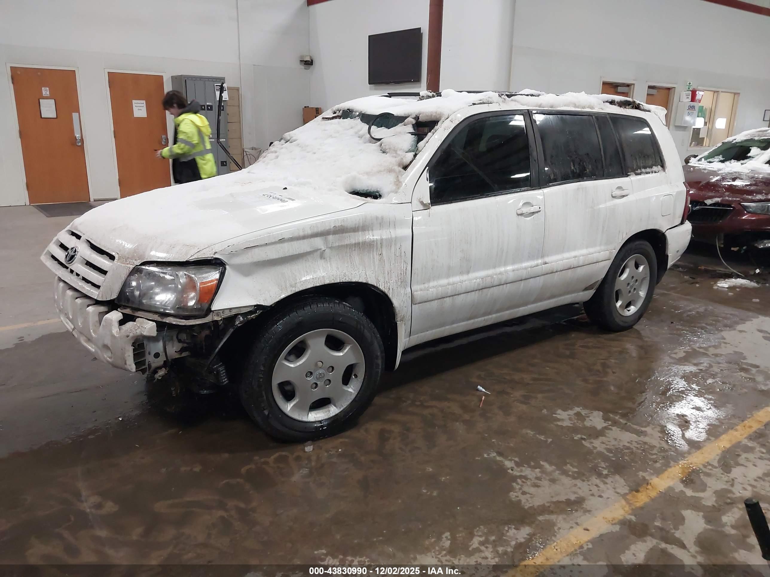 TOYOTA HIGHLANDER image 2