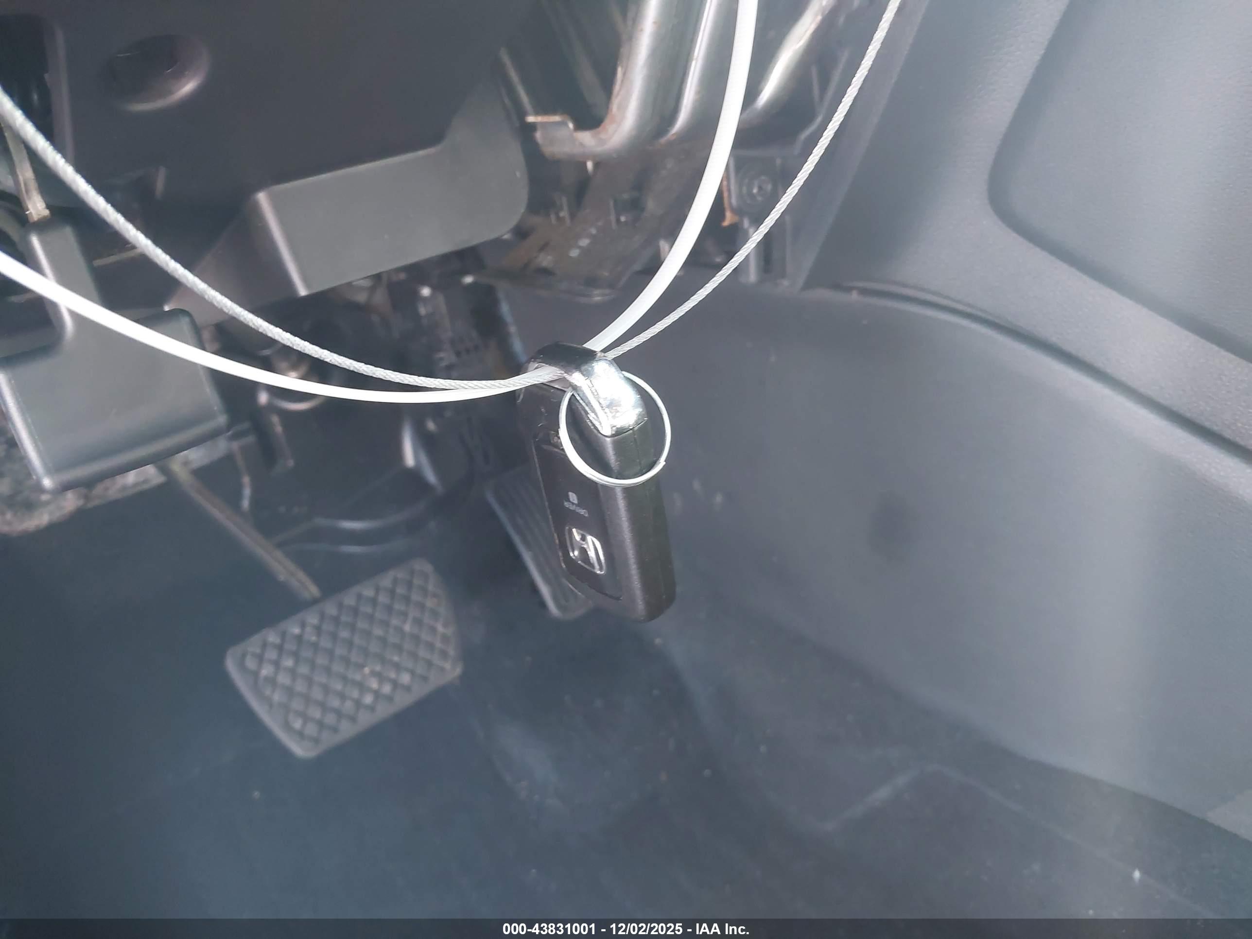 HONDA CR-V image 11