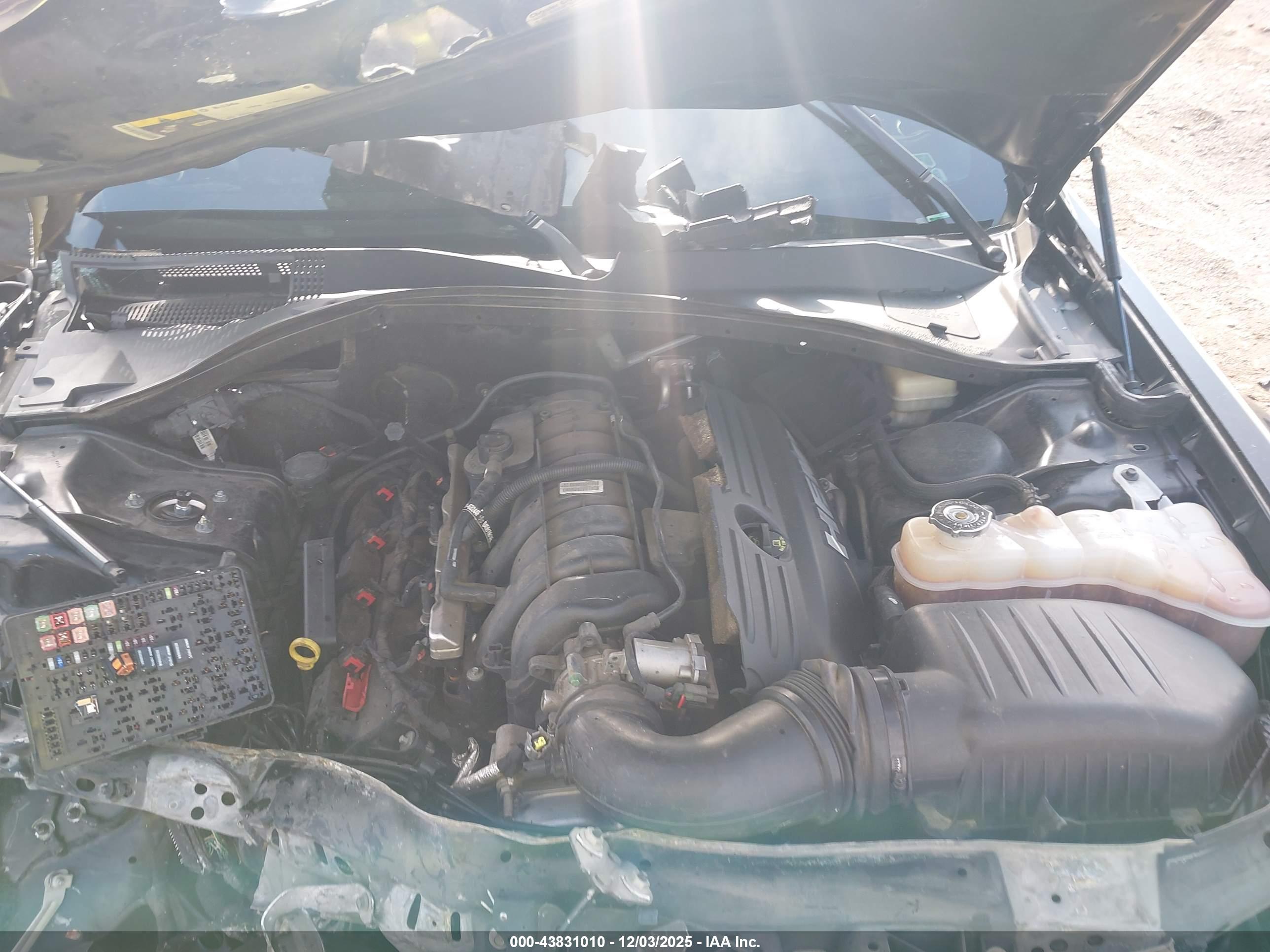 CHRYSLER 300C image 10