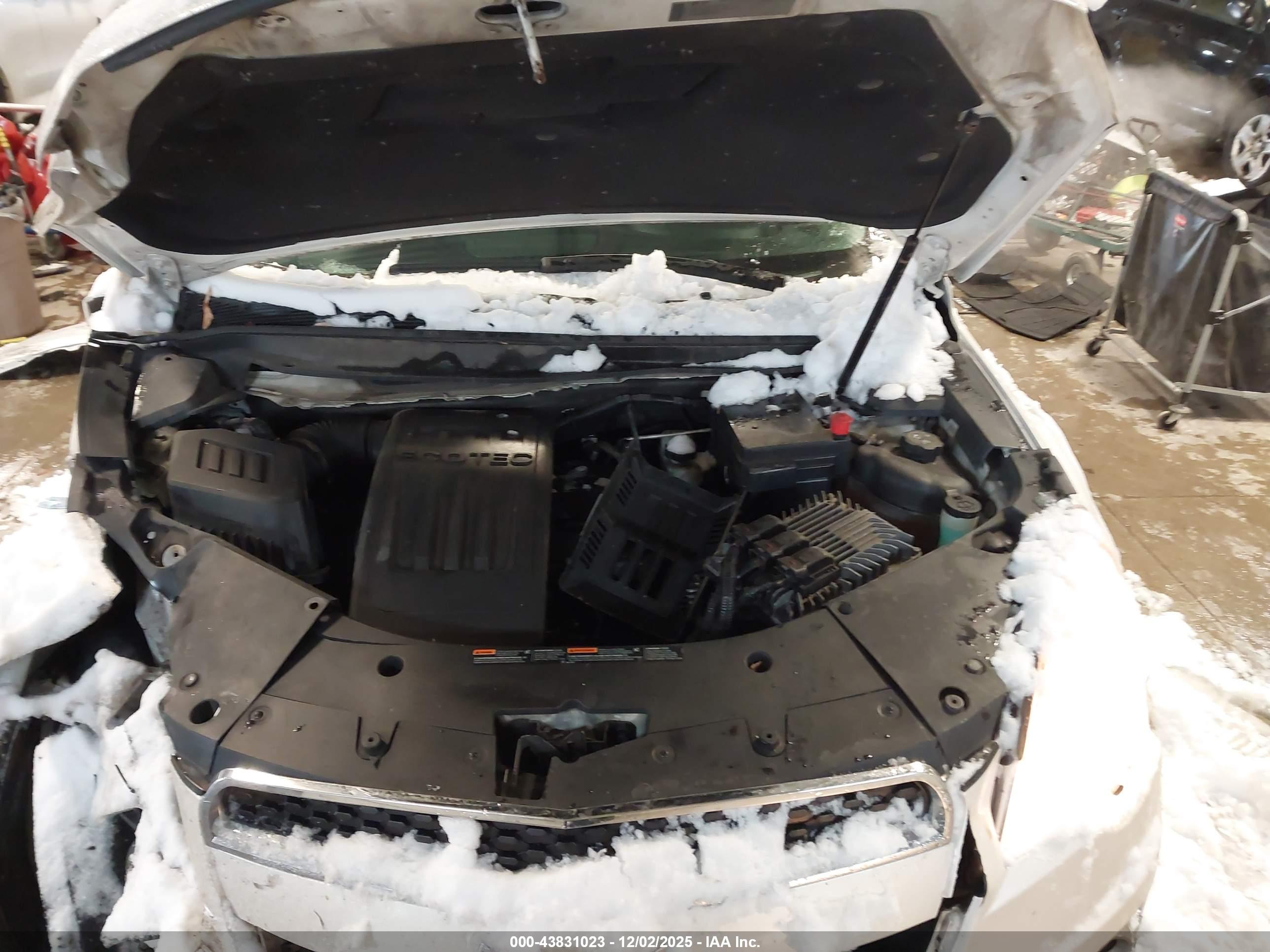 CHEVROLET EQUINOX image 10