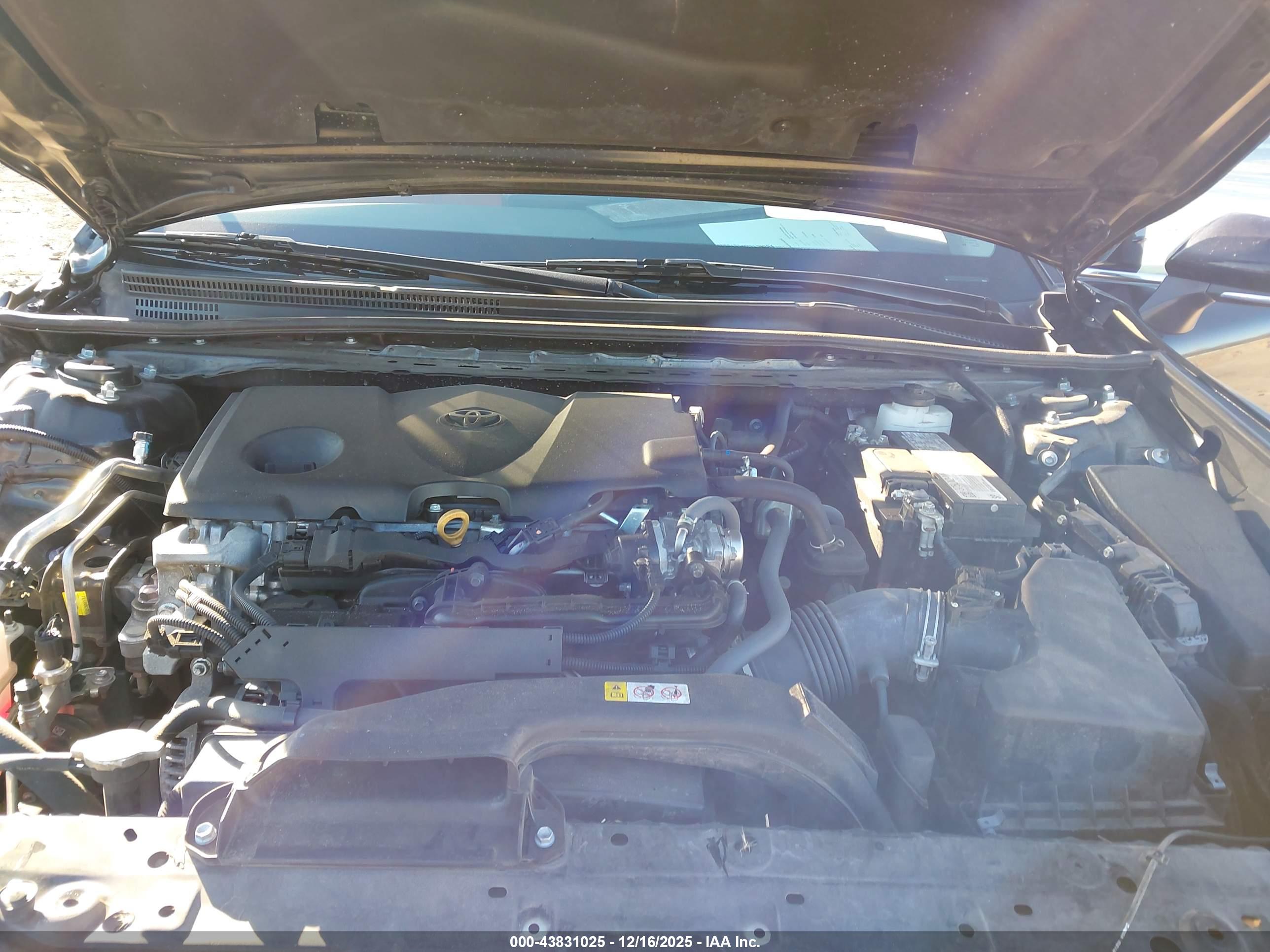 TOYOTA CAMRY image 10