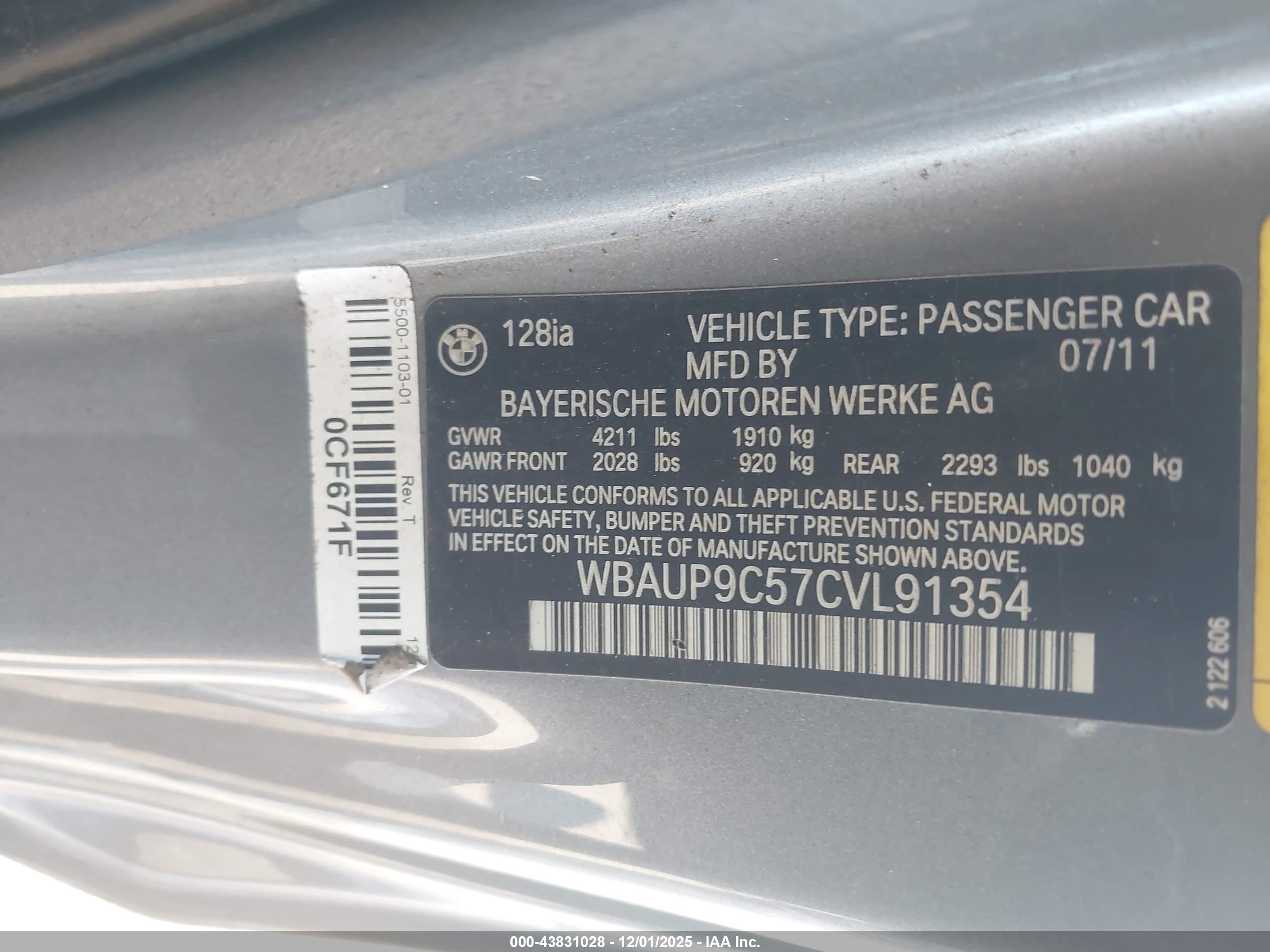 BMW 128I image 9