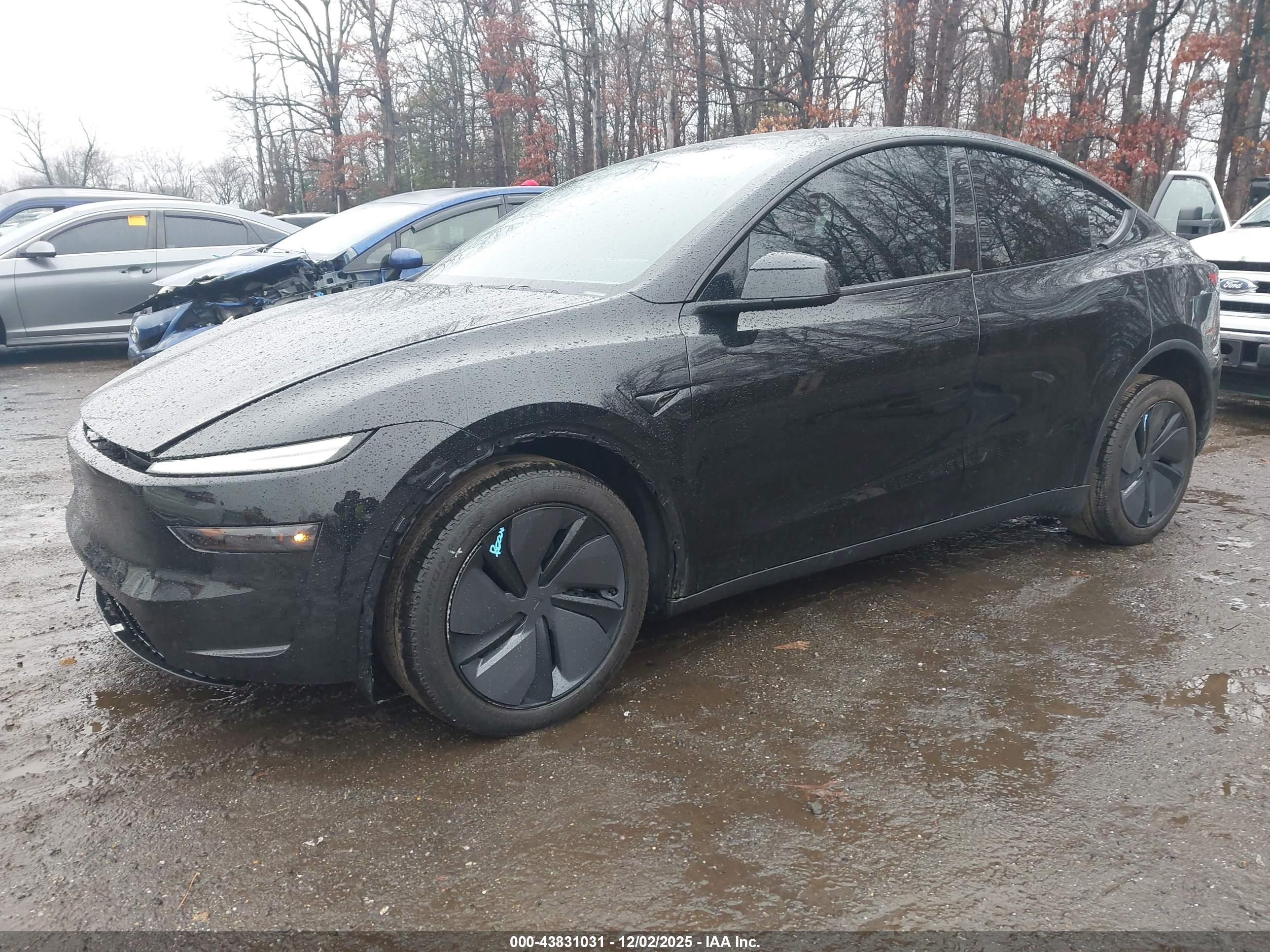 TESLA MODEL image 2