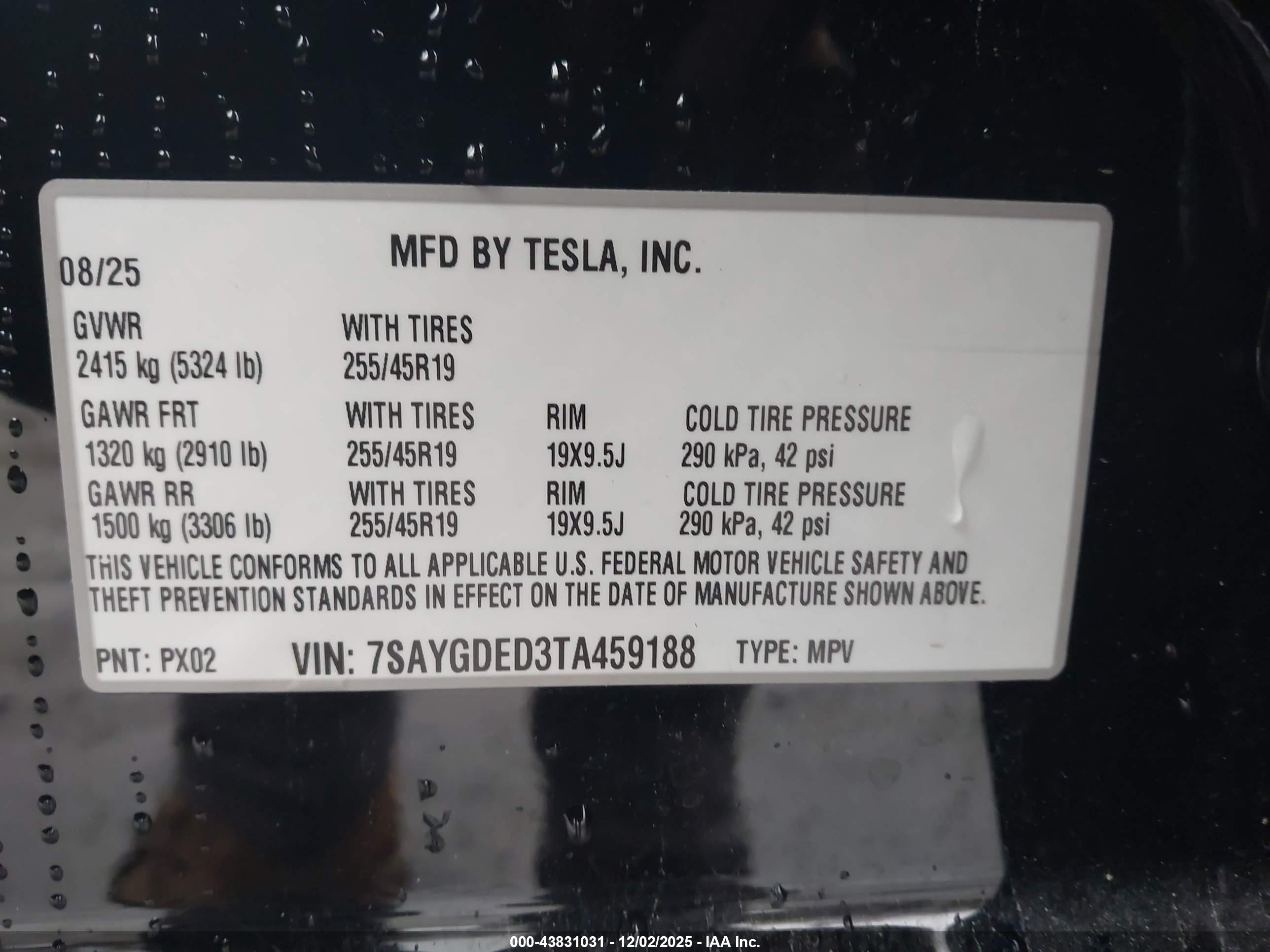 TESLA MODEL image 9