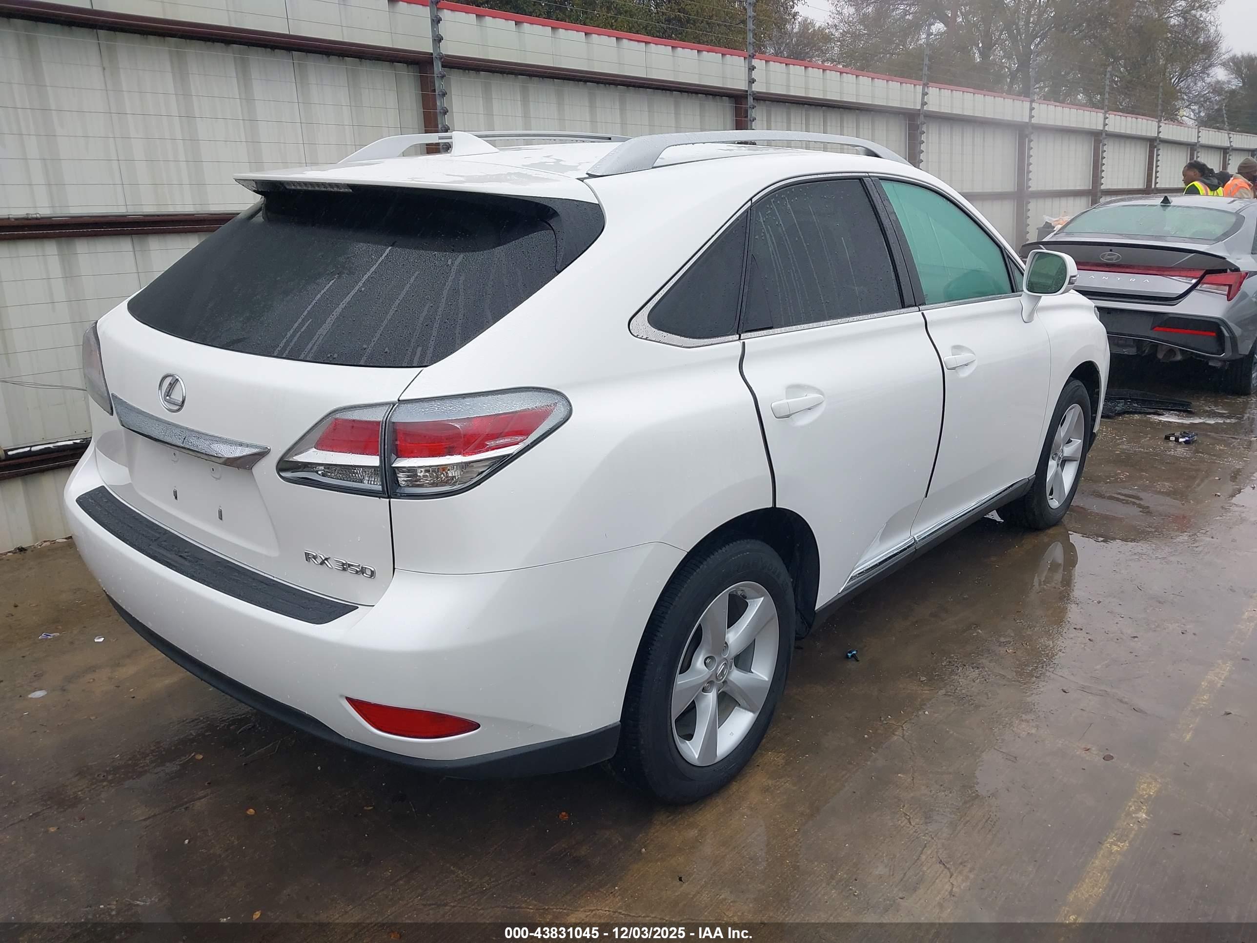 LEXUS RX image 4