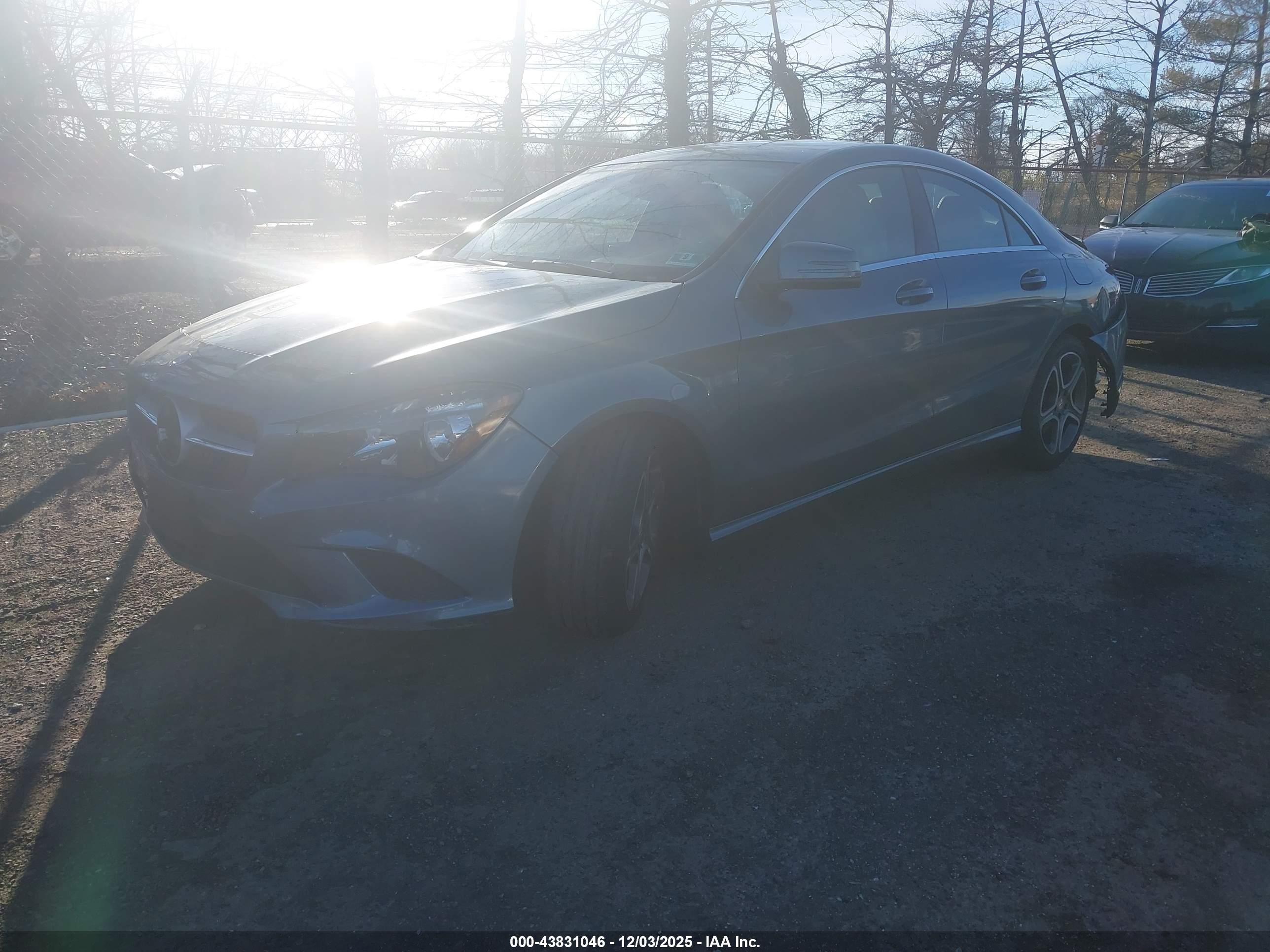 MERCEDES-BENZ CLA image 2