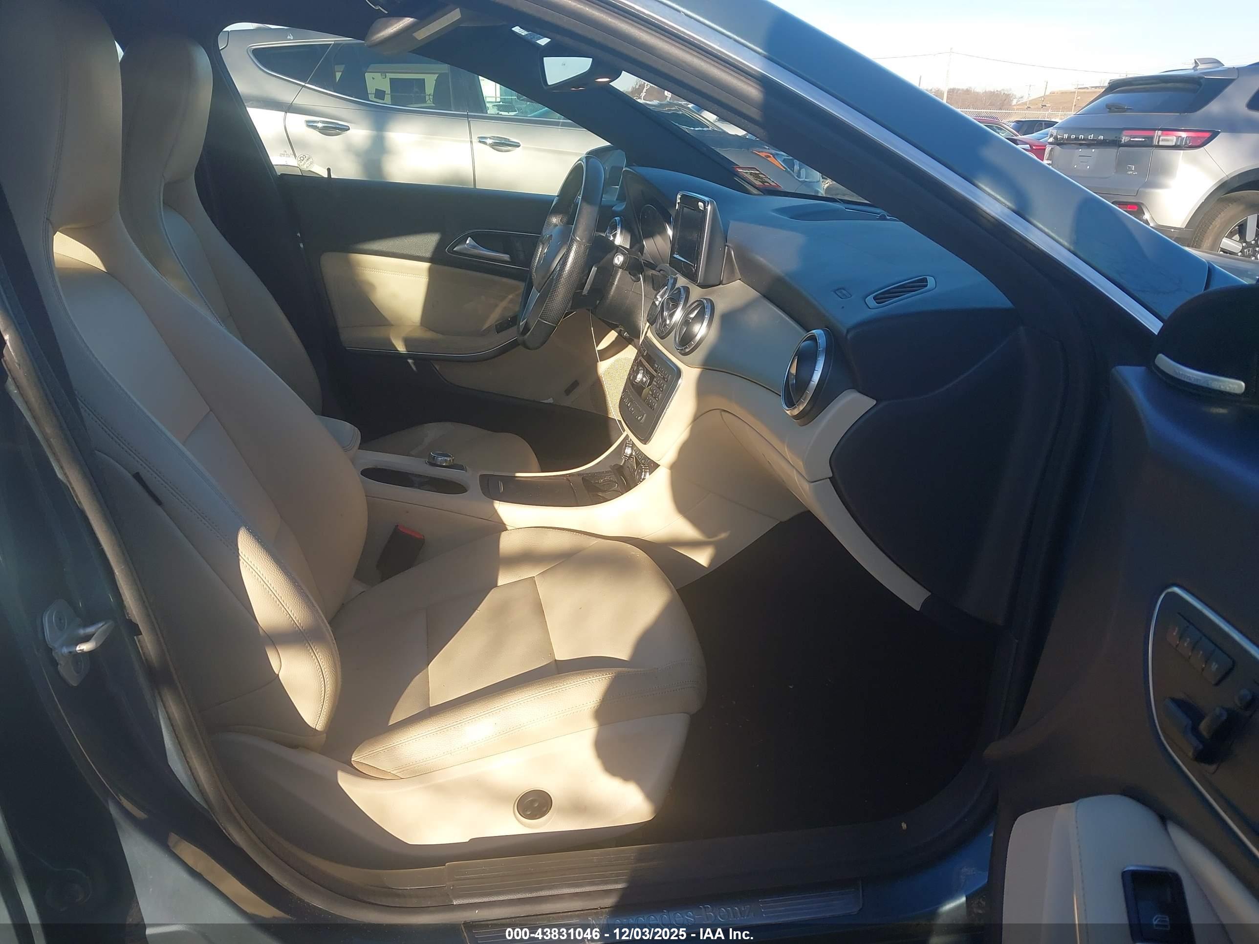 MERCEDES-BENZ CLA image 5