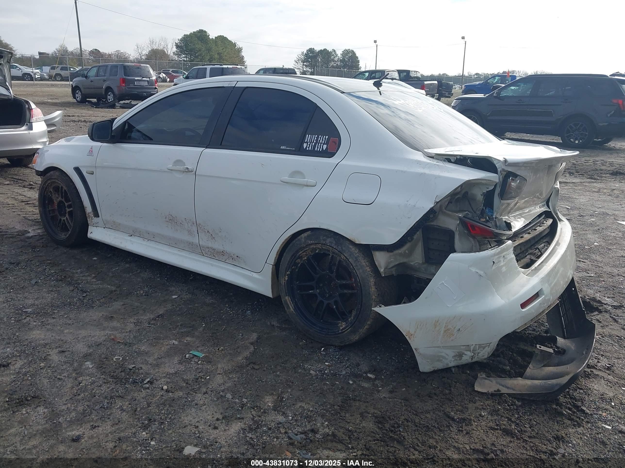 MITSUBISHI LANCER image 3