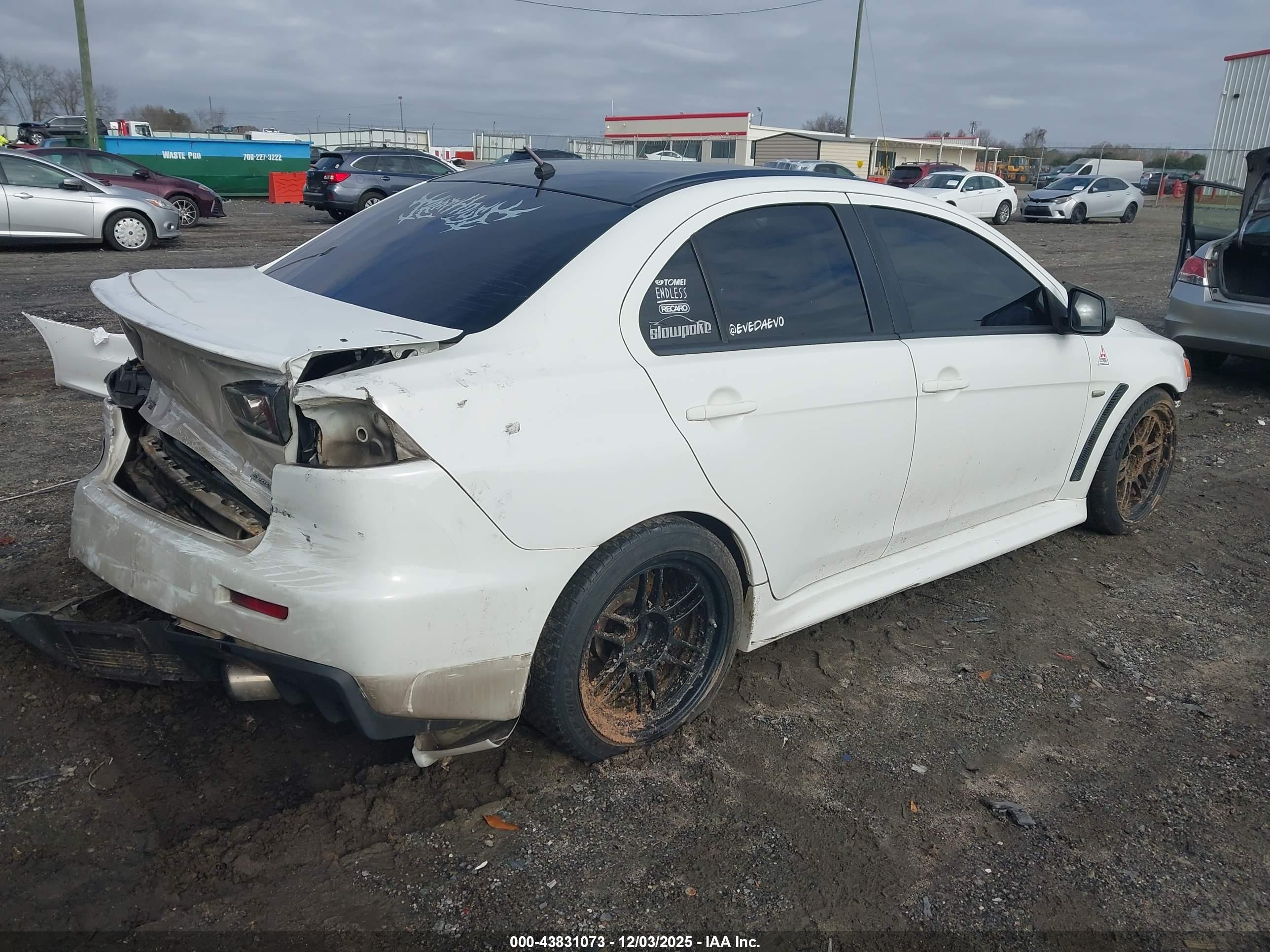 MITSUBISHI LANCER image 4