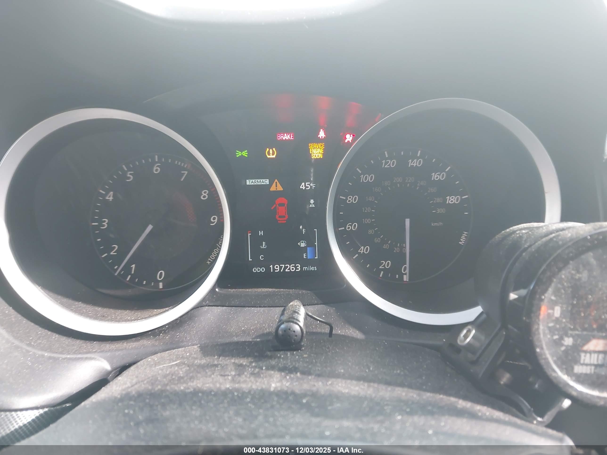 MITSUBISHI LANCER image 7