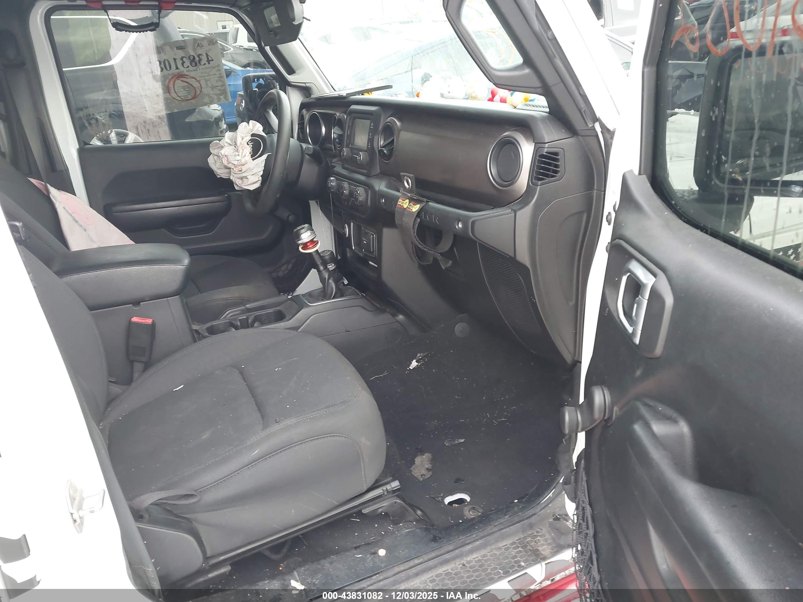 JEEP WRANGLER image 5